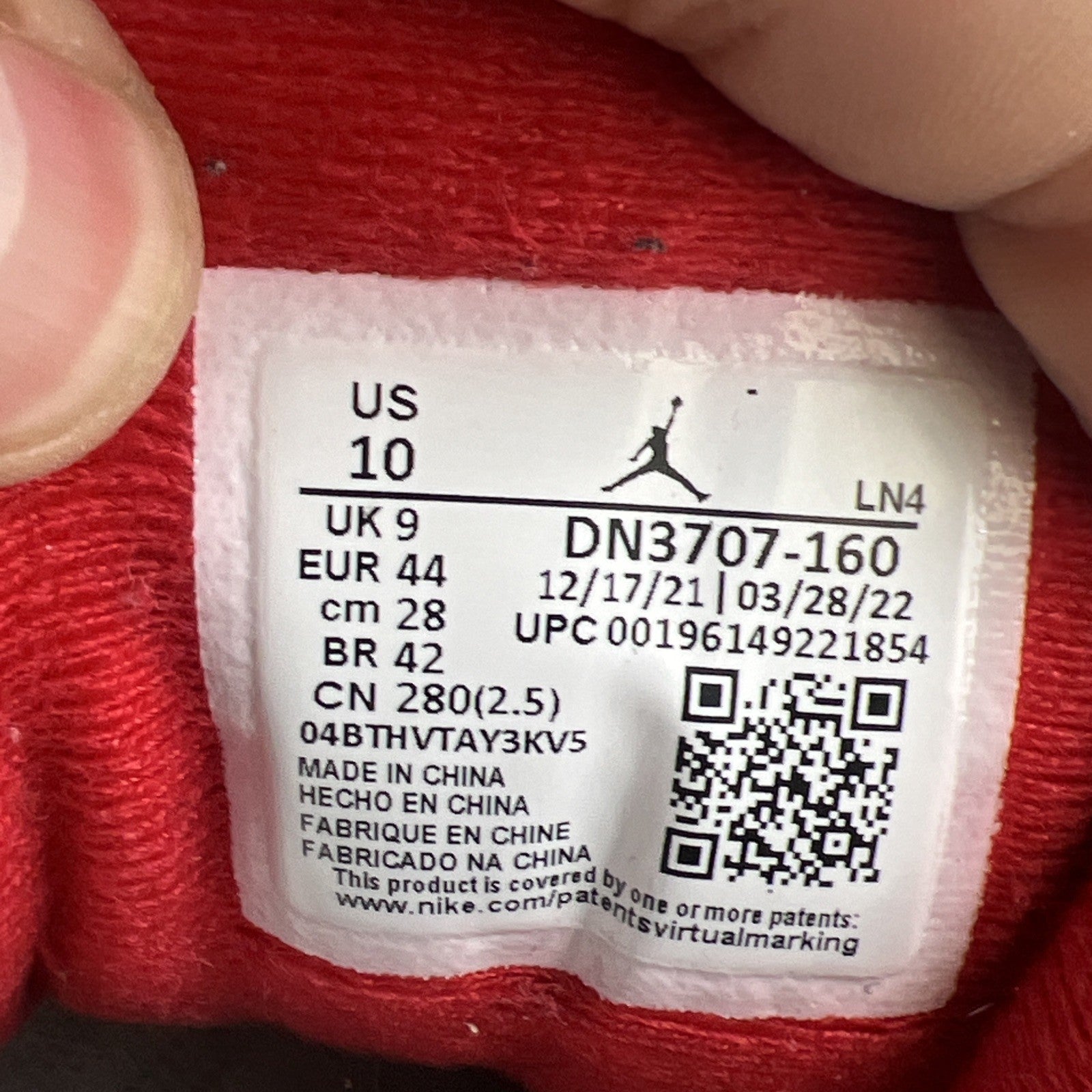 Size 10 - Air Jordan 3 Retro Mid Fire Red (DN3707-160)
