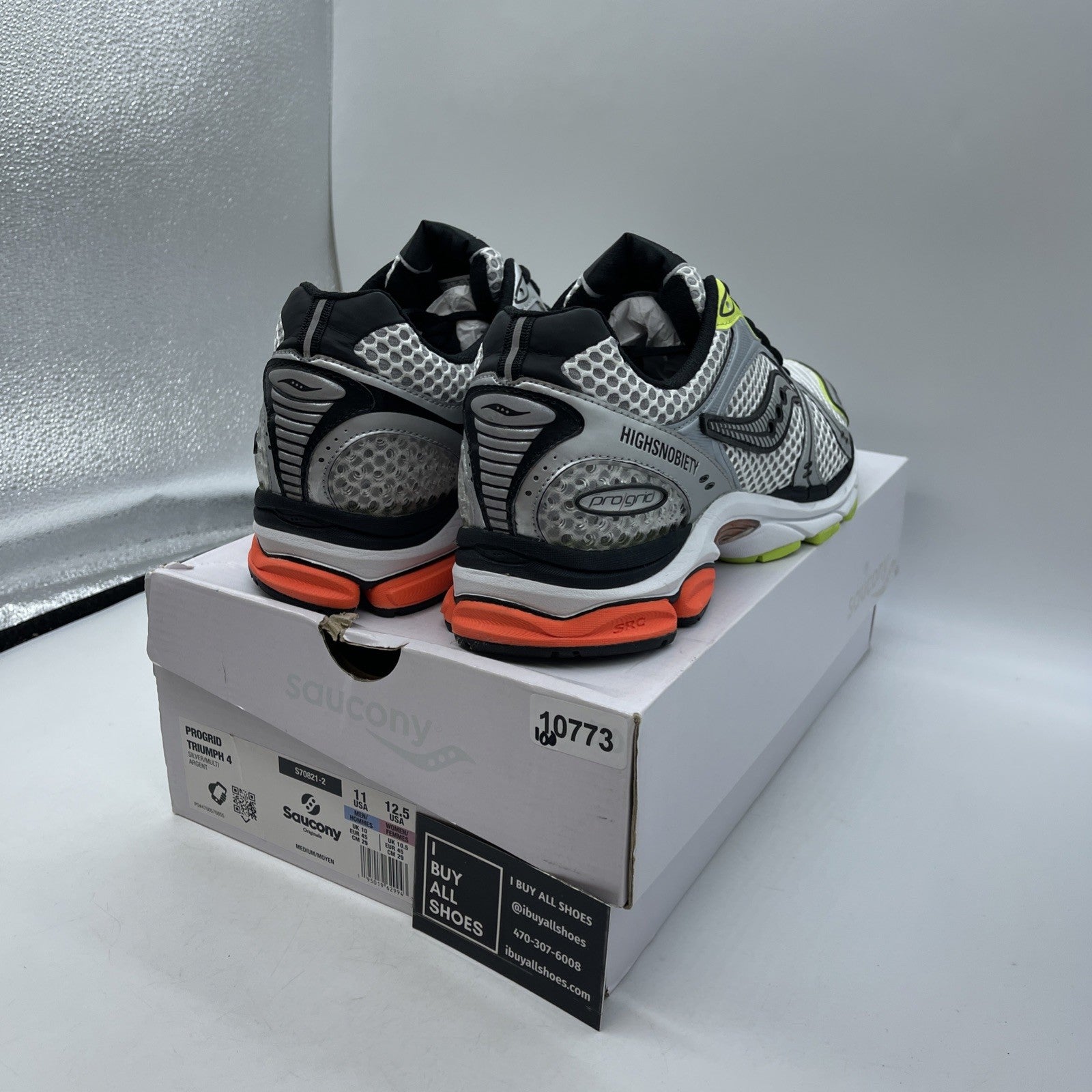Size 11 - Saucony Highsnobiety x ProGrid Triumph 4 Silver White (S70821-2)