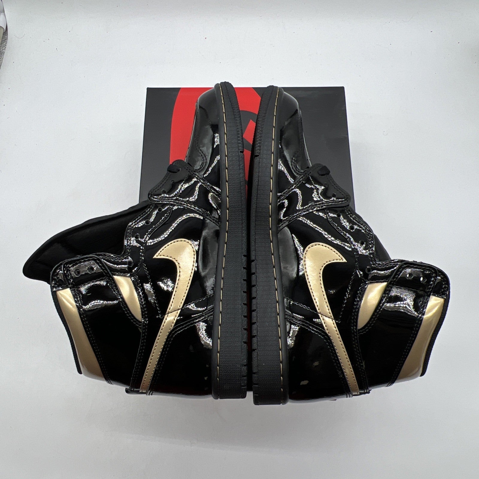 Size 10 - Air Jordan 1 Black 2020 (555088-032)