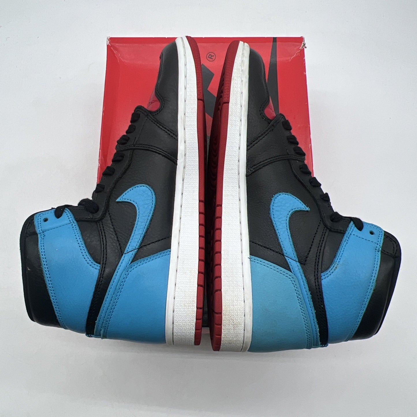 Size 9.5 - Air Jordan 1 High OG UNC To Chicago 2020 (CD0461-046)