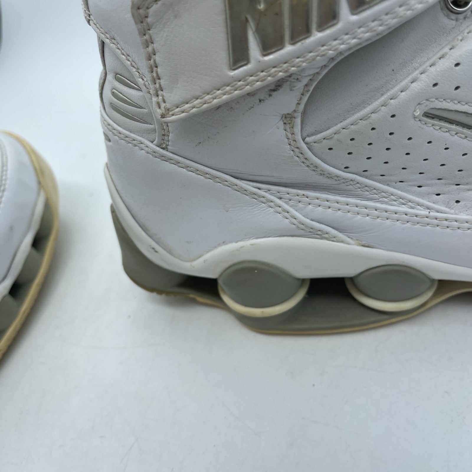 Size 13 -2005 Nike Shox USP White Perforated Basketball Shoes (311738-102)