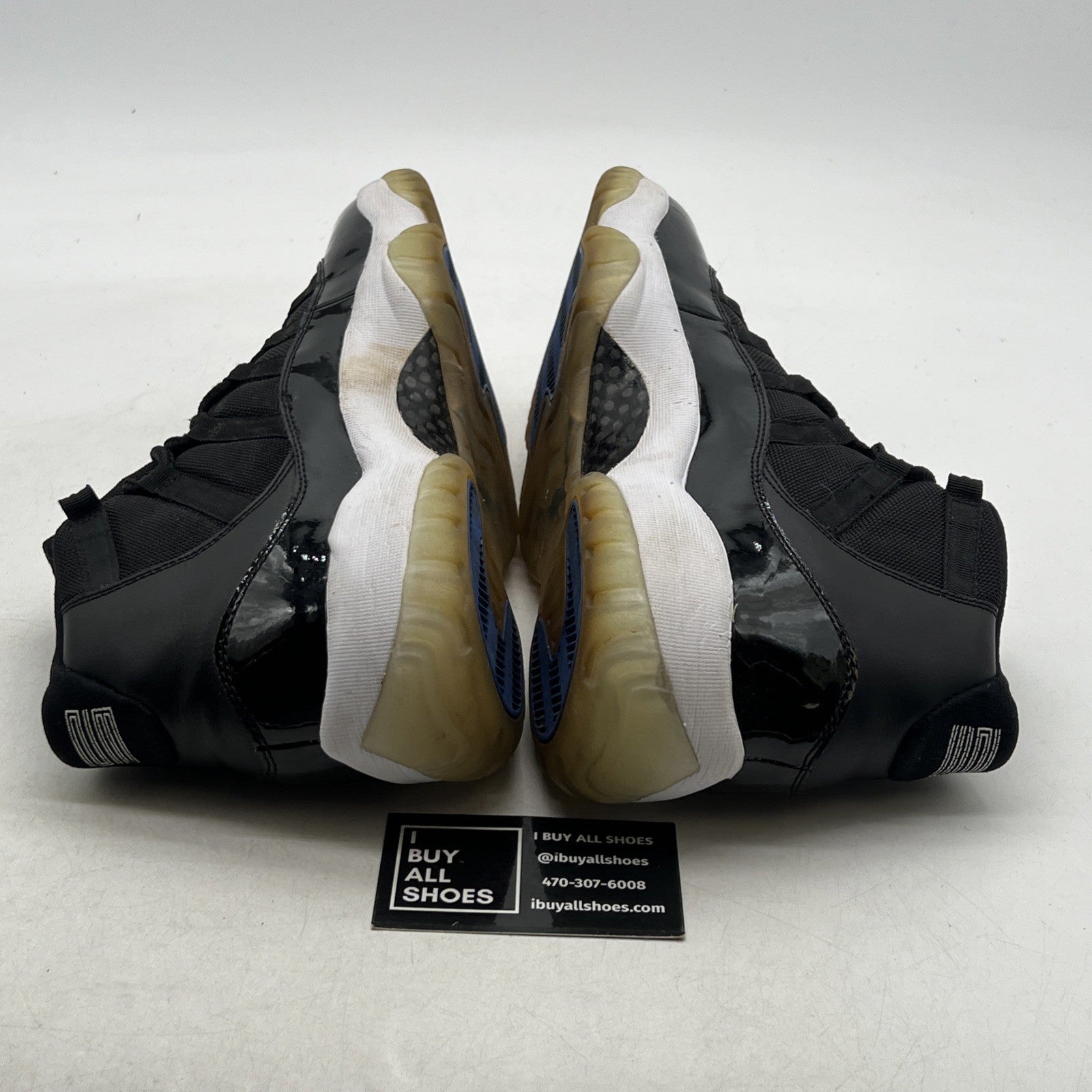 Size 9.5 - Air Jordan 11 Retro 2009 Space Jam (378037-041)