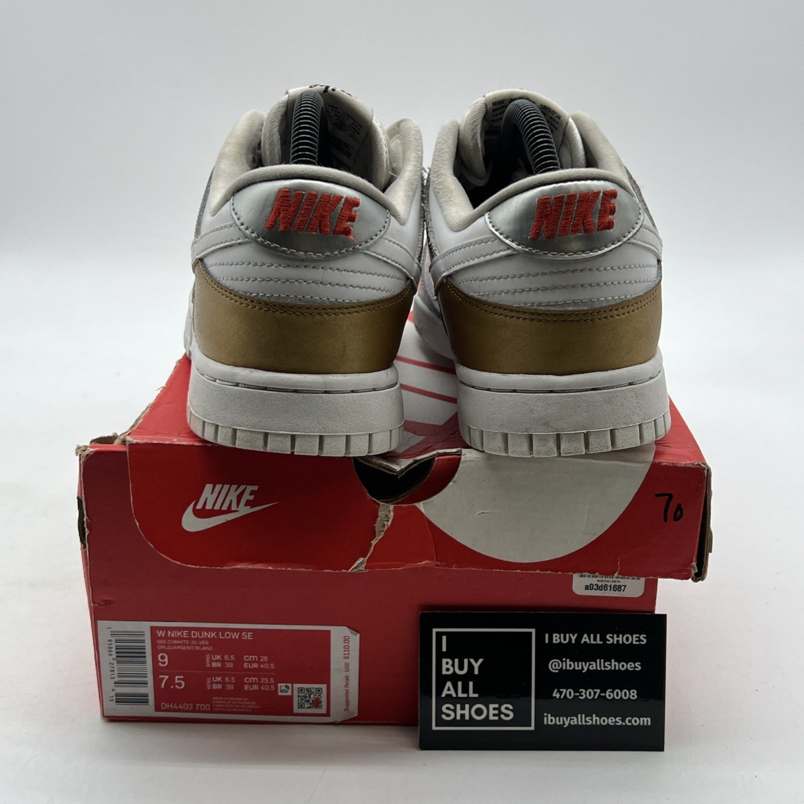 Size 9 - Nike Dunk SE Low Silver Gold Metallic W (DH4403-700)
