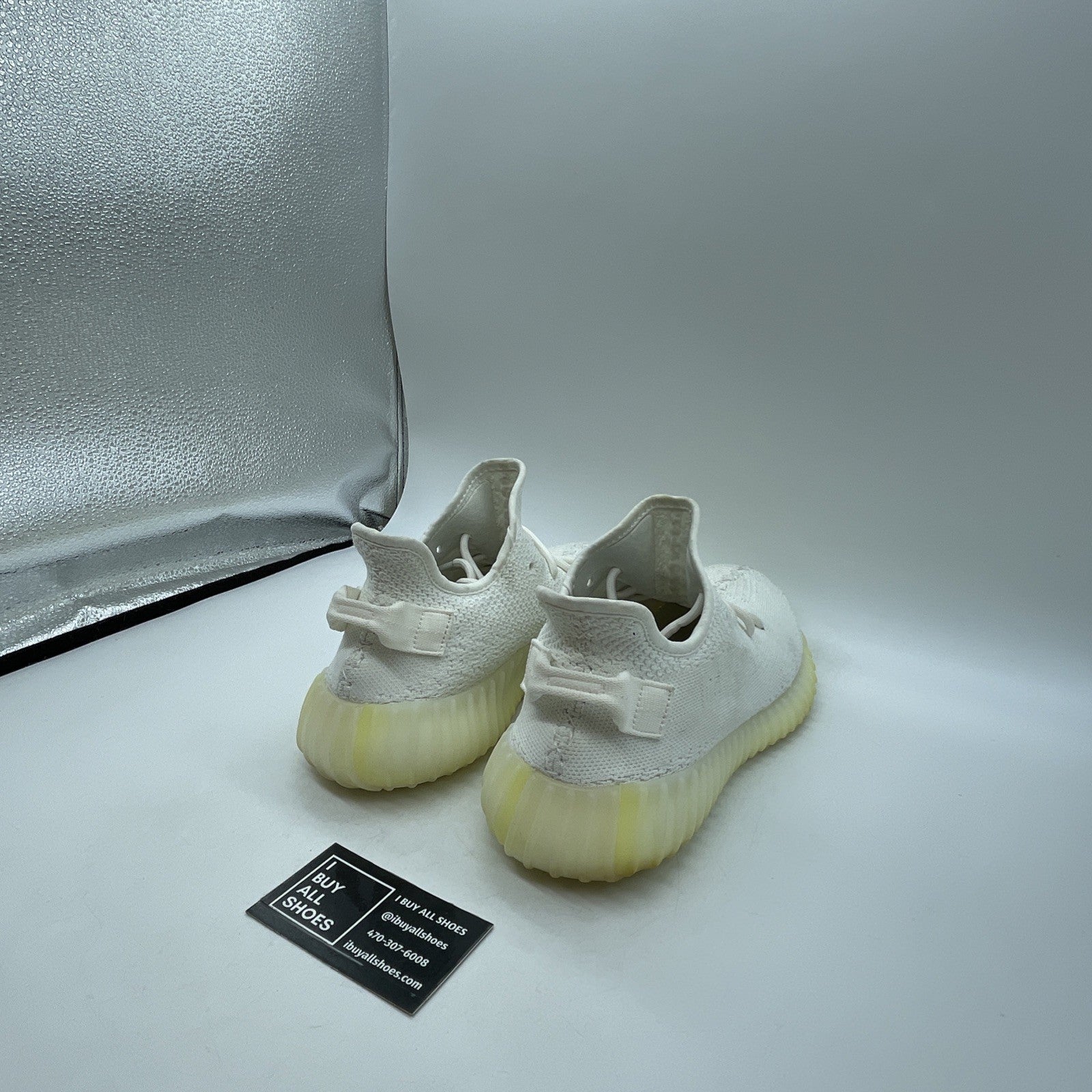 Size 10 - adidas Yeezy Boost 350 V2 Low Cream White Suede (CP9366)