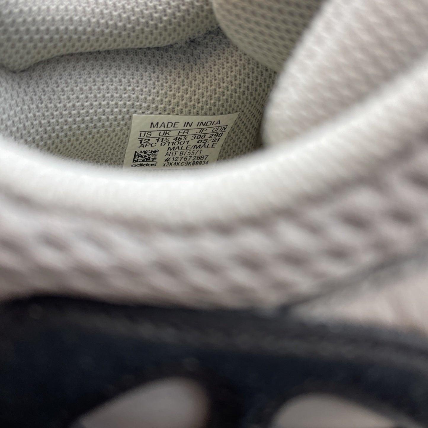 Size 12 - adidas Yeezy Boost 700 Low Wave Runner Black Grey (B75571)