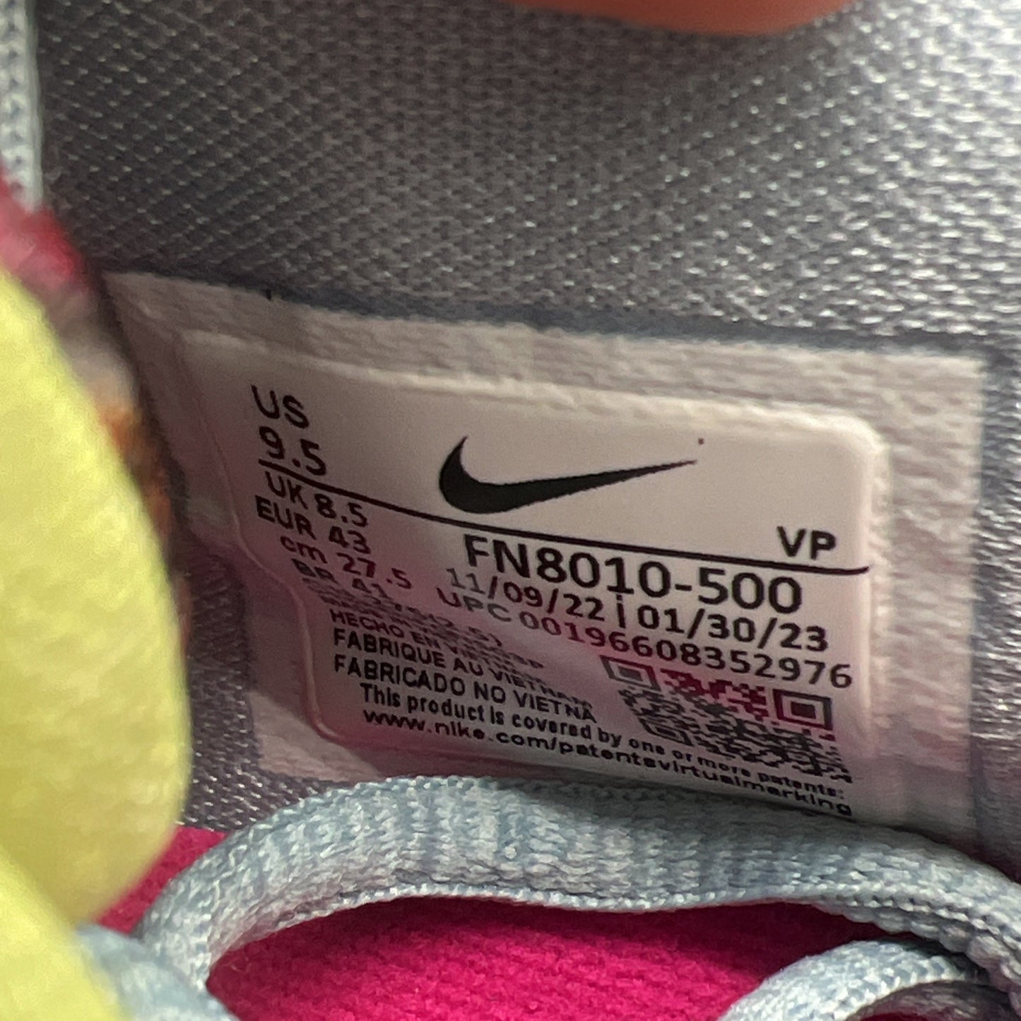 Size 9.5 - Nike KD15 What The - (FN8010-500)