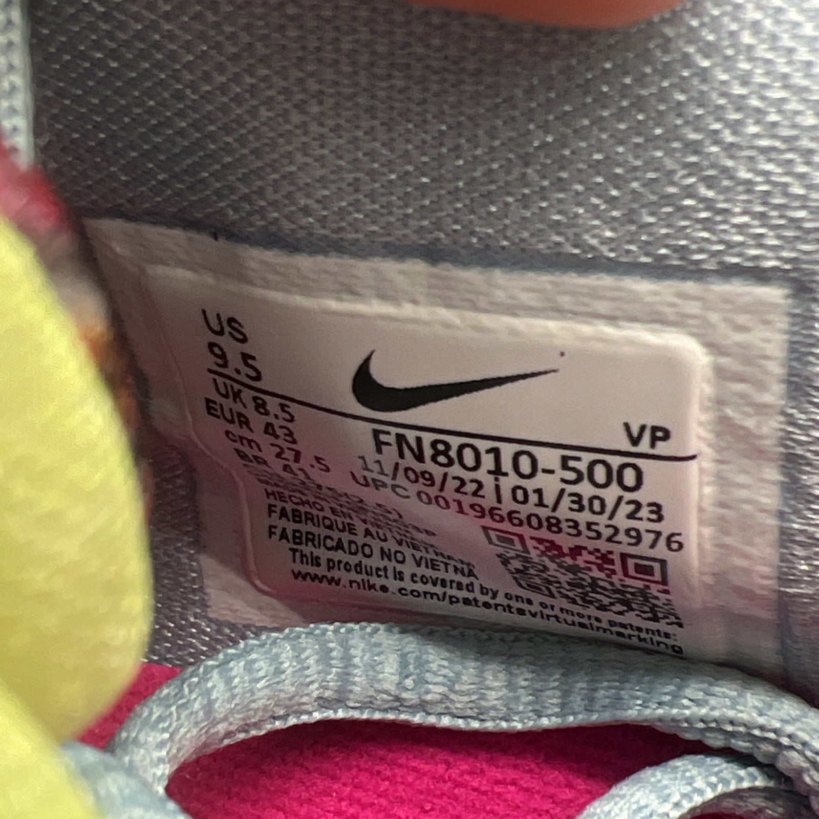 Size 9.5 - Nike KD15 What The - (FN8010-500)