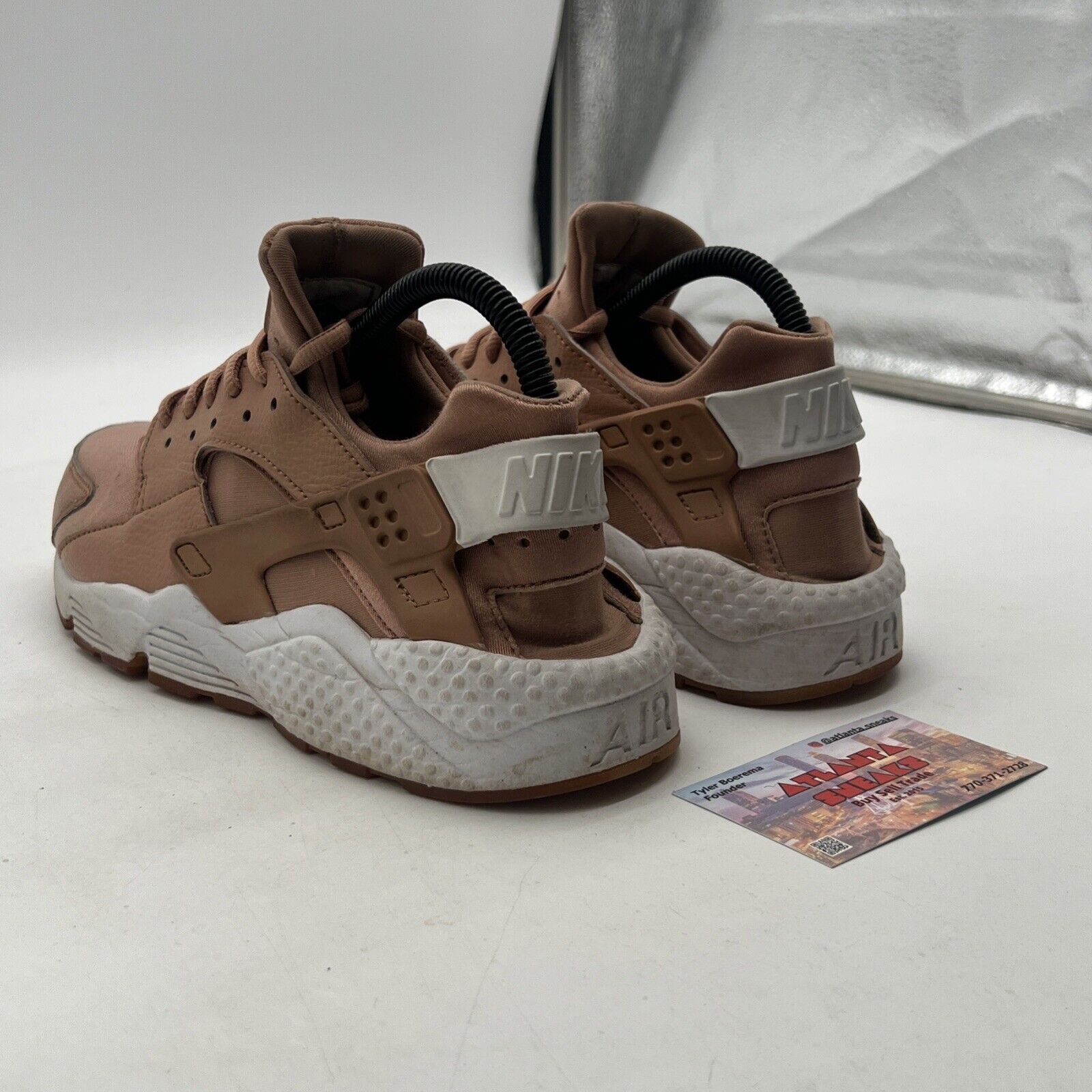 Size 8.5 - Nike Air Huarache Run Dusted Clay W (634835-200)