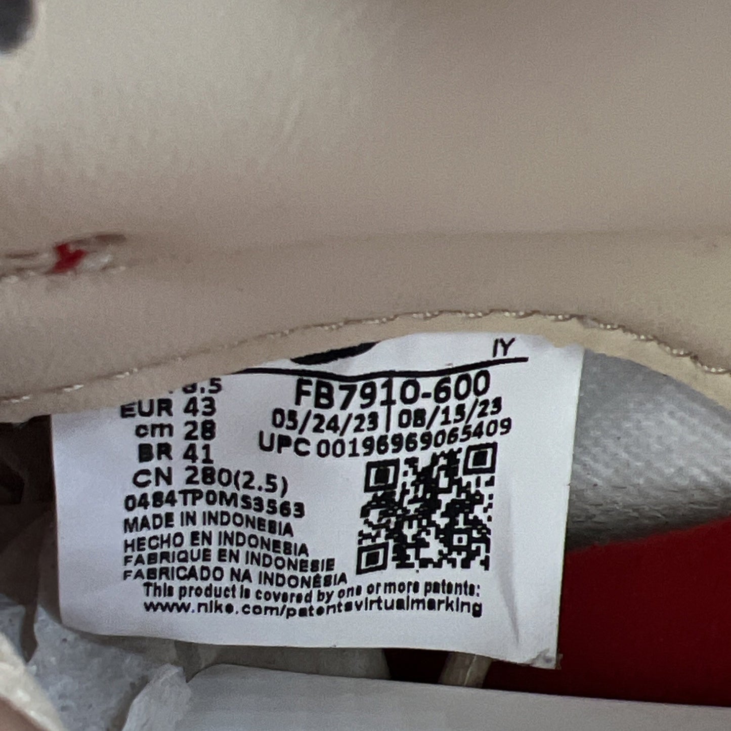 Size 11 - Nike Dunk Premium Low Bacon W (FB7910-600)