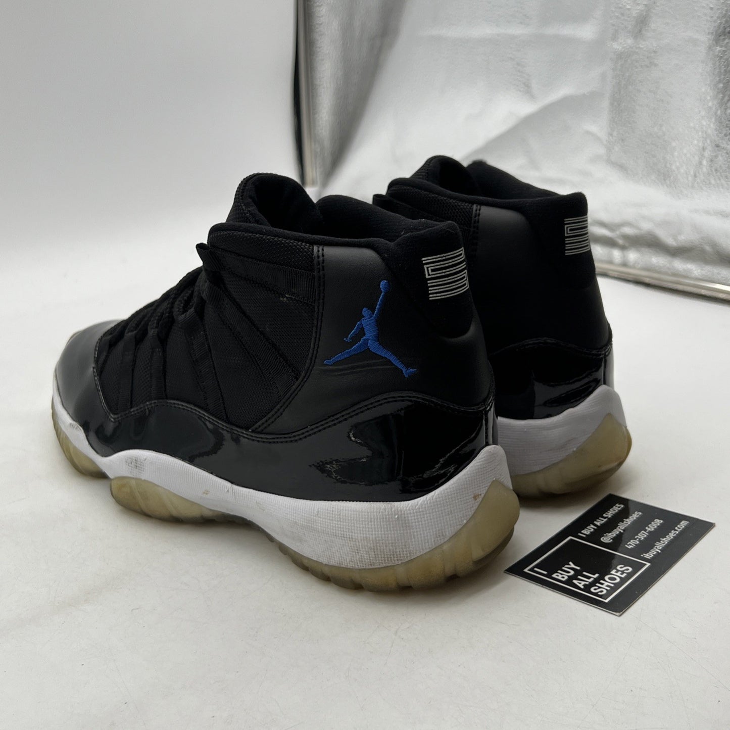 Size 9.5 - Air Jordan 11 Retro 2009 Space Jam (378037-041)