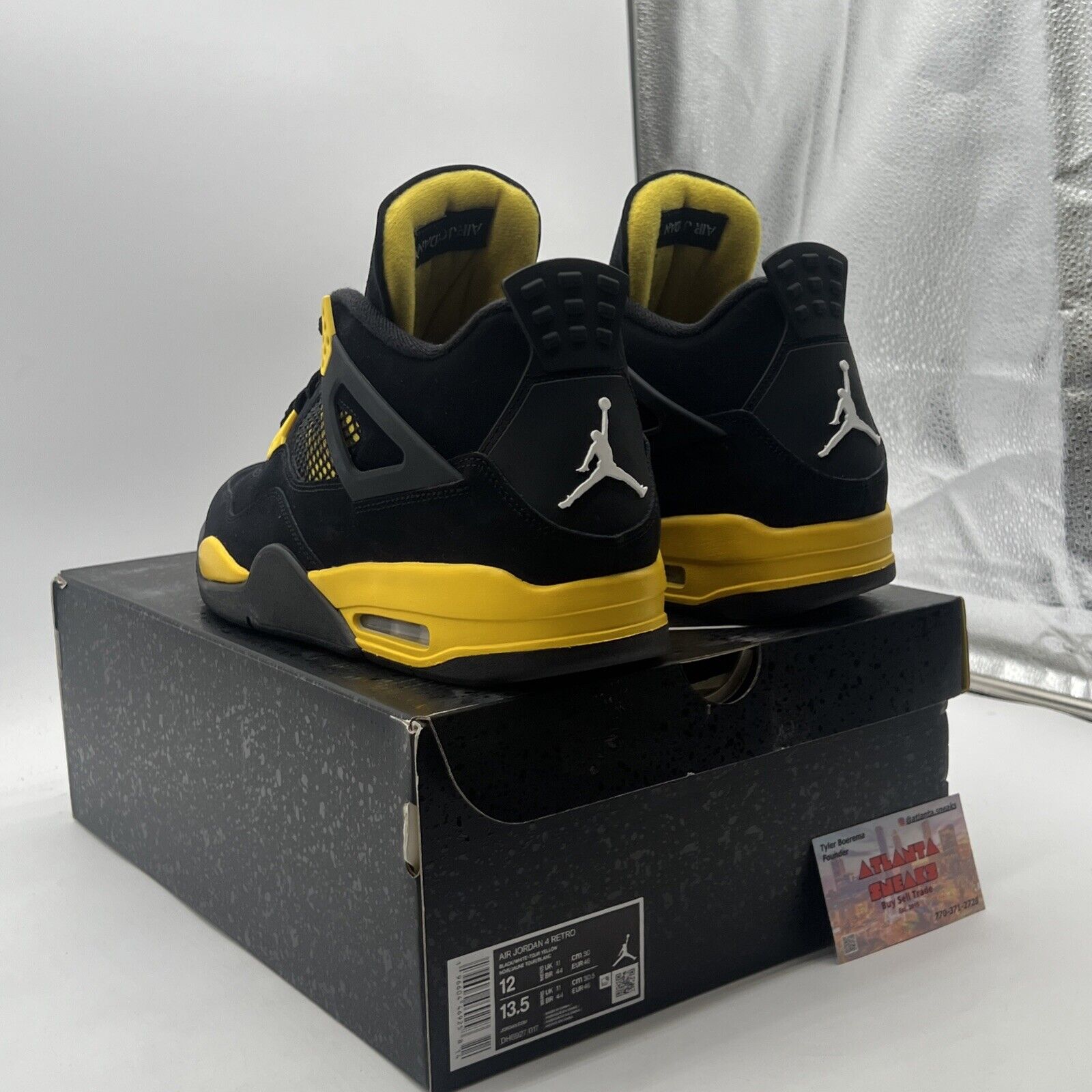 Size 12 - Air Jordan 4 Retro Mid Thunder (DH6927-017)