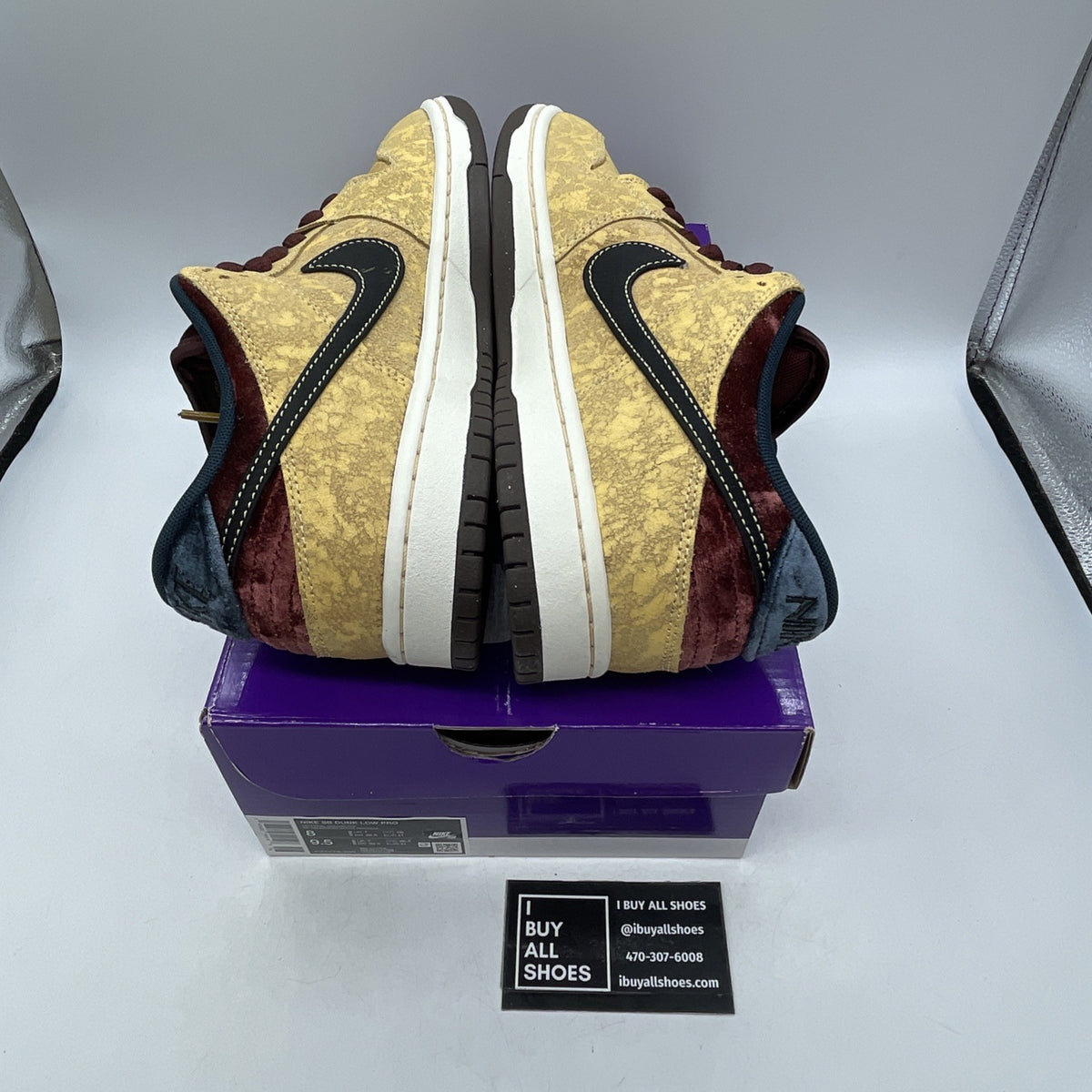 Size 8 - Nike Dunk SB Low City of Cinema (FZ1278-200)