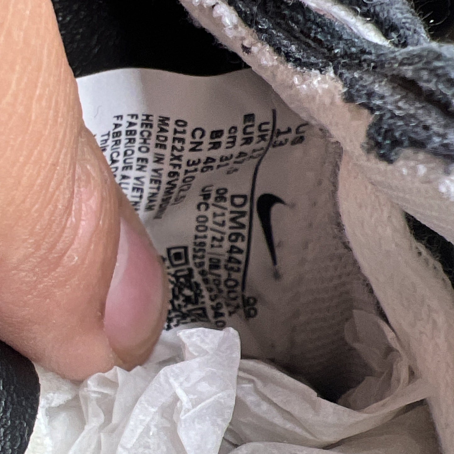 Size 13 - Nike sacai x Blazer Low Black Patent (DM6443-001)