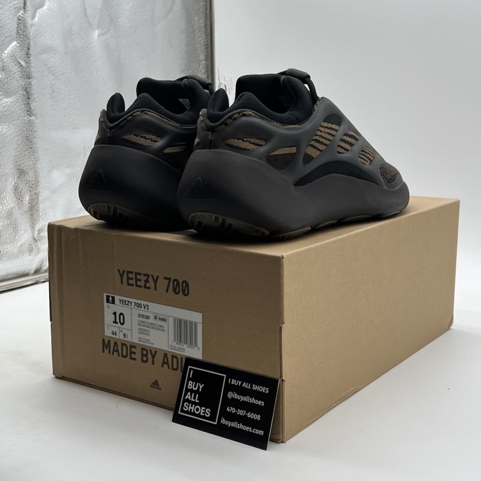 Size 10 - adidas Yeezy 700 V3 Clay Brown (GY0189)