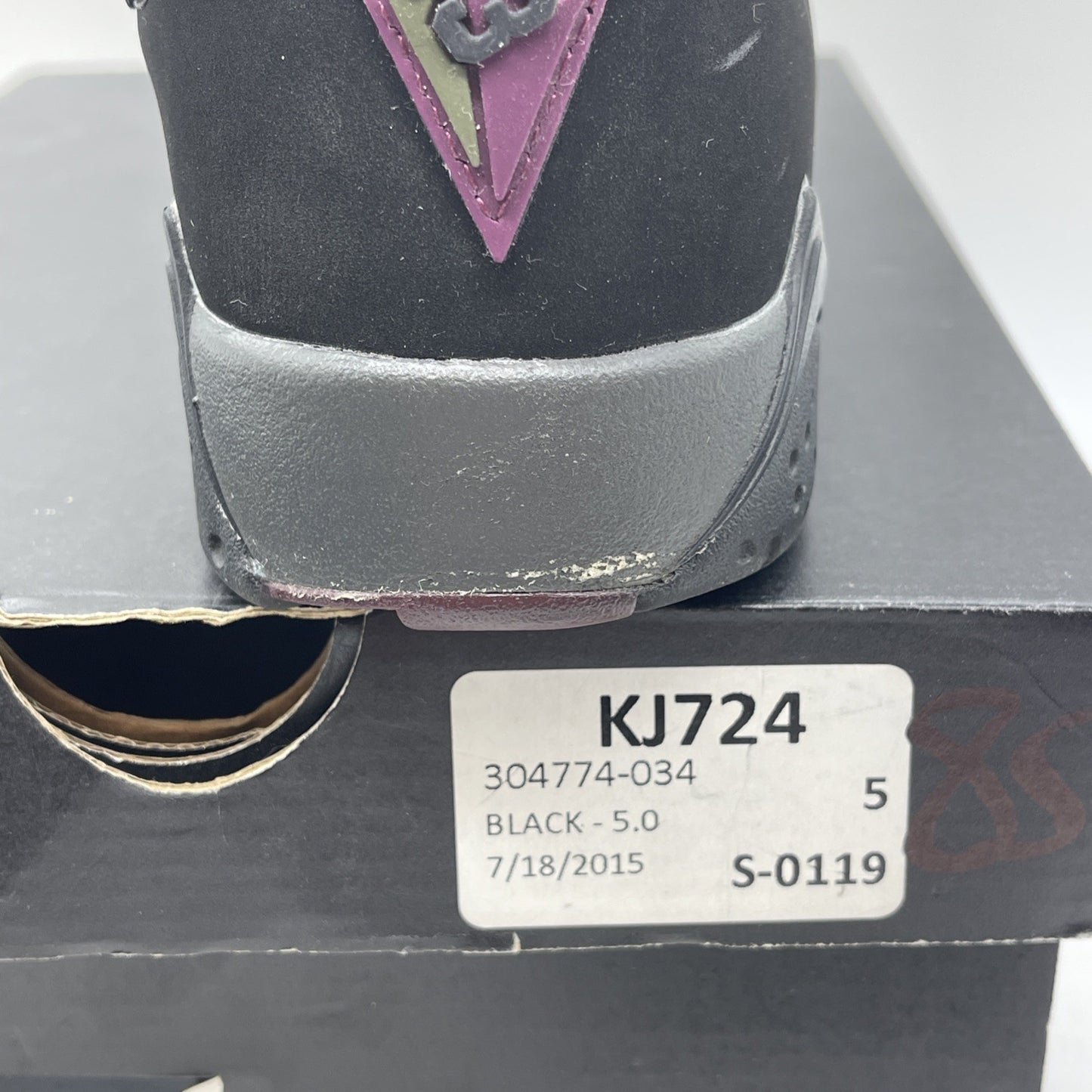 Size 5Y - Air Jordan 7 Retro Bordeaux 2015 (304774-034)