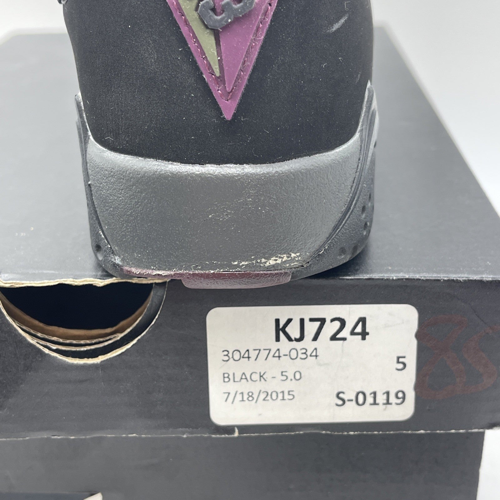 Size 5Y - Air Jordan 7 Retro Bordeaux 2015 (304774-034)