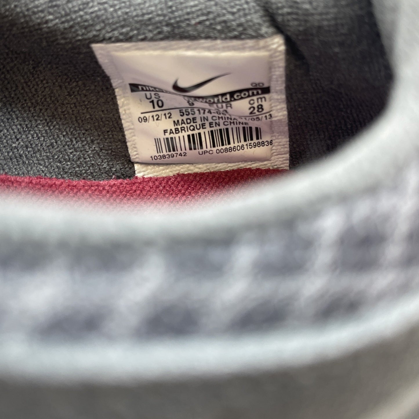 Size 10 - Nike Free Run 2 gray and crimsom red (555174-061)
