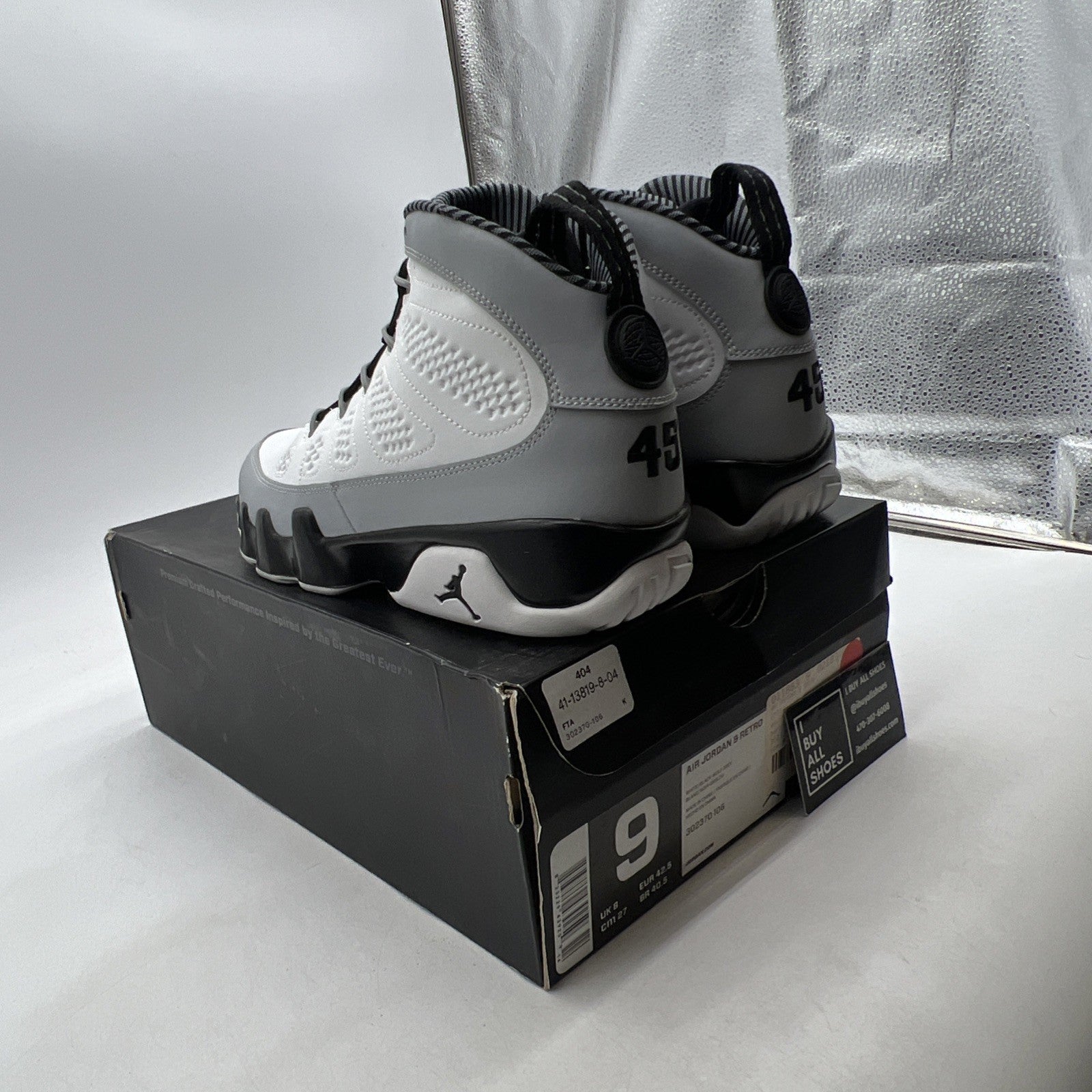 Size 9 - Air Jordan 9 Retro Barons (302370-106)