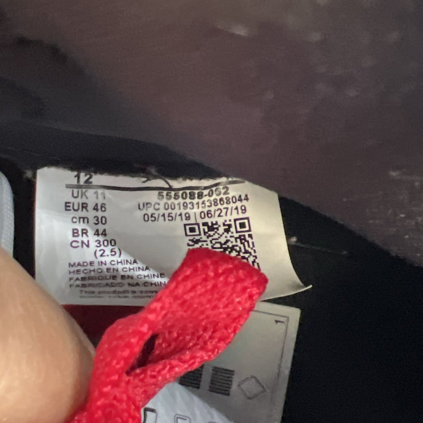 Size 12 - Air Jordan 1 Retro High OG Bloodline 2019 (555088-062)