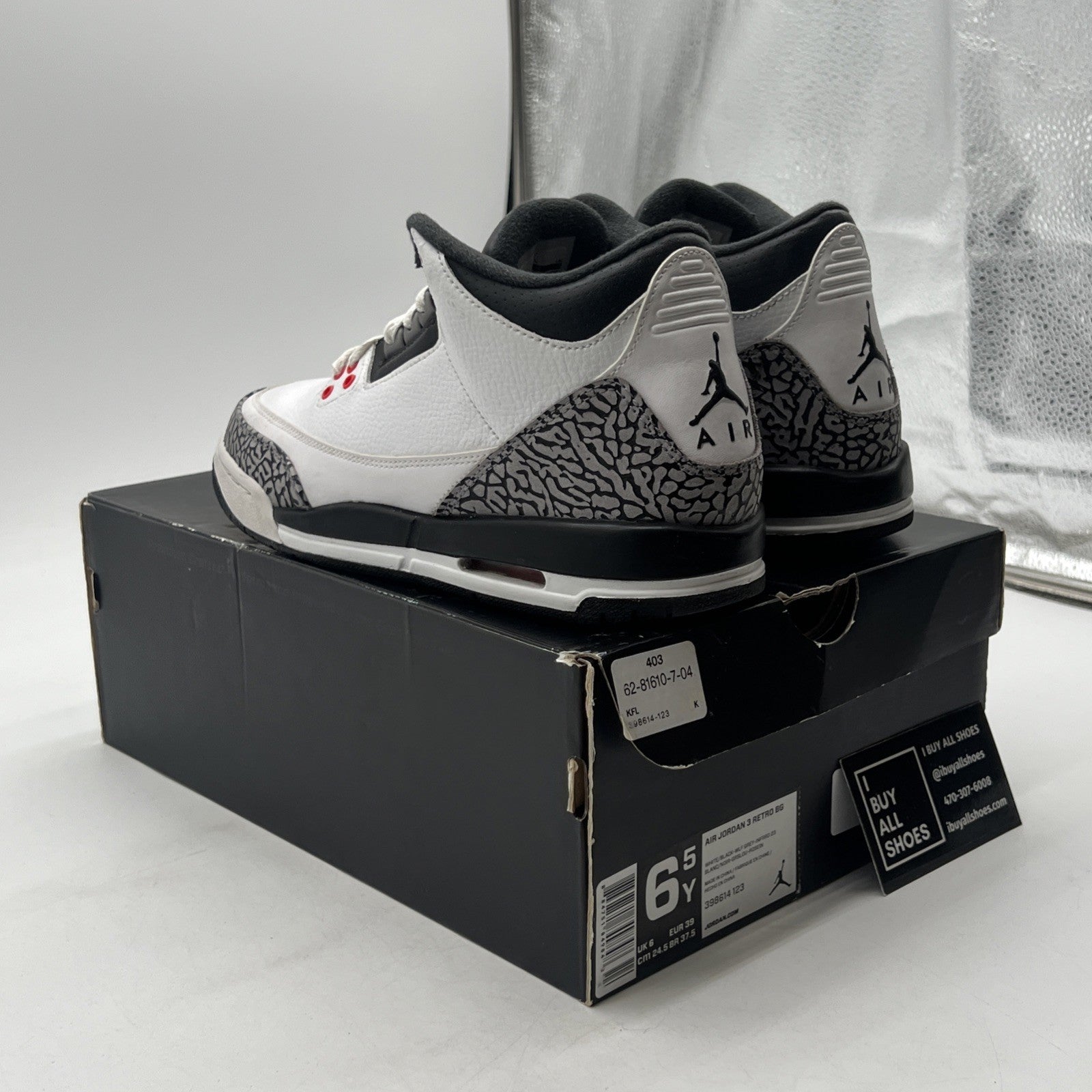 Size 6.5Y - Air Jordan 3 Retro BG Infrared 23 Boy’s (398614-123)