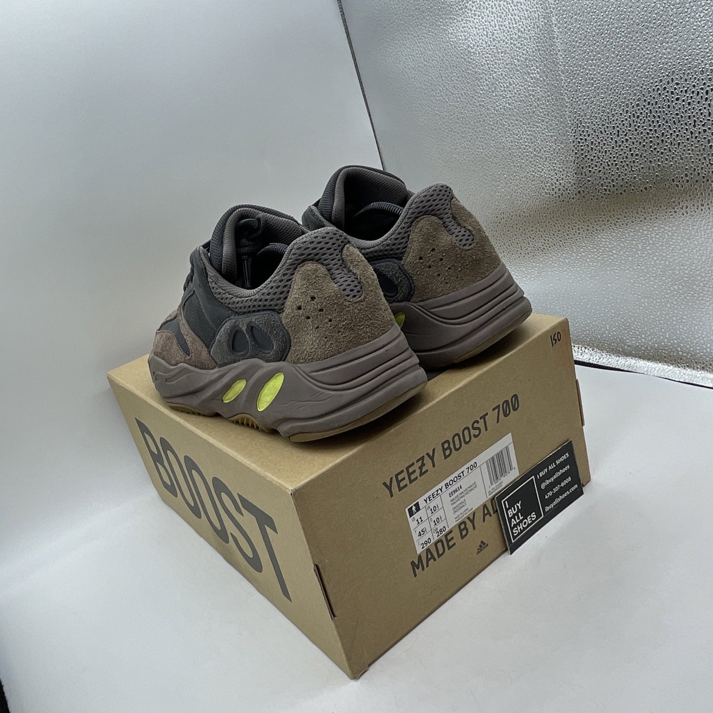 Size 11 - adidas Yeezy Boost 700 V1 Mauve (EE9614)