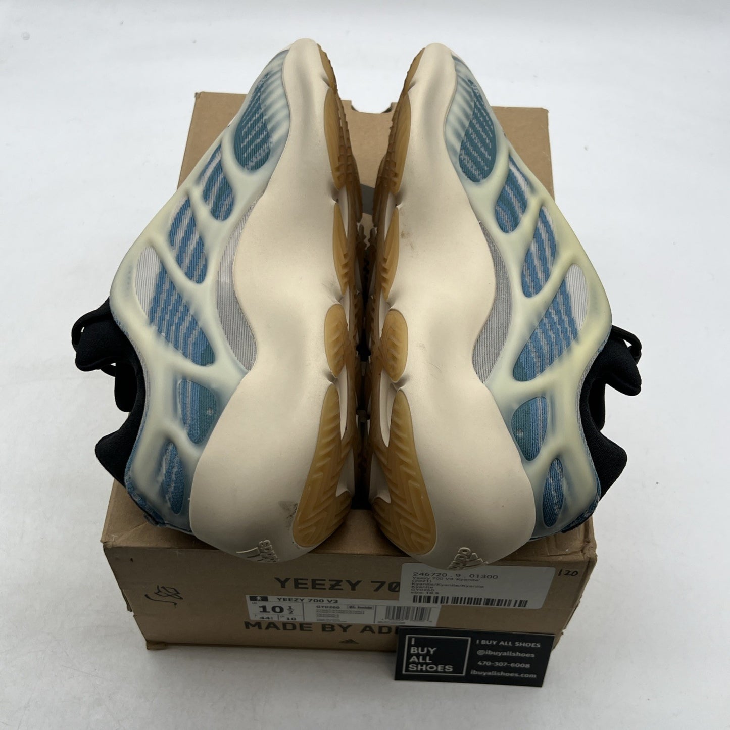 Size 10.5 - adidas Yeezy 700 V3 Kyanite (GY0260)