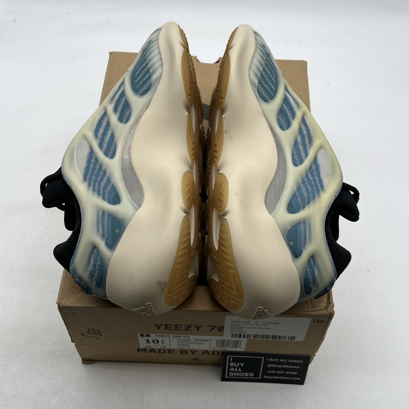 Size 10.5 - adidas Yeezy 700 V3 Kyanite (GY0260)