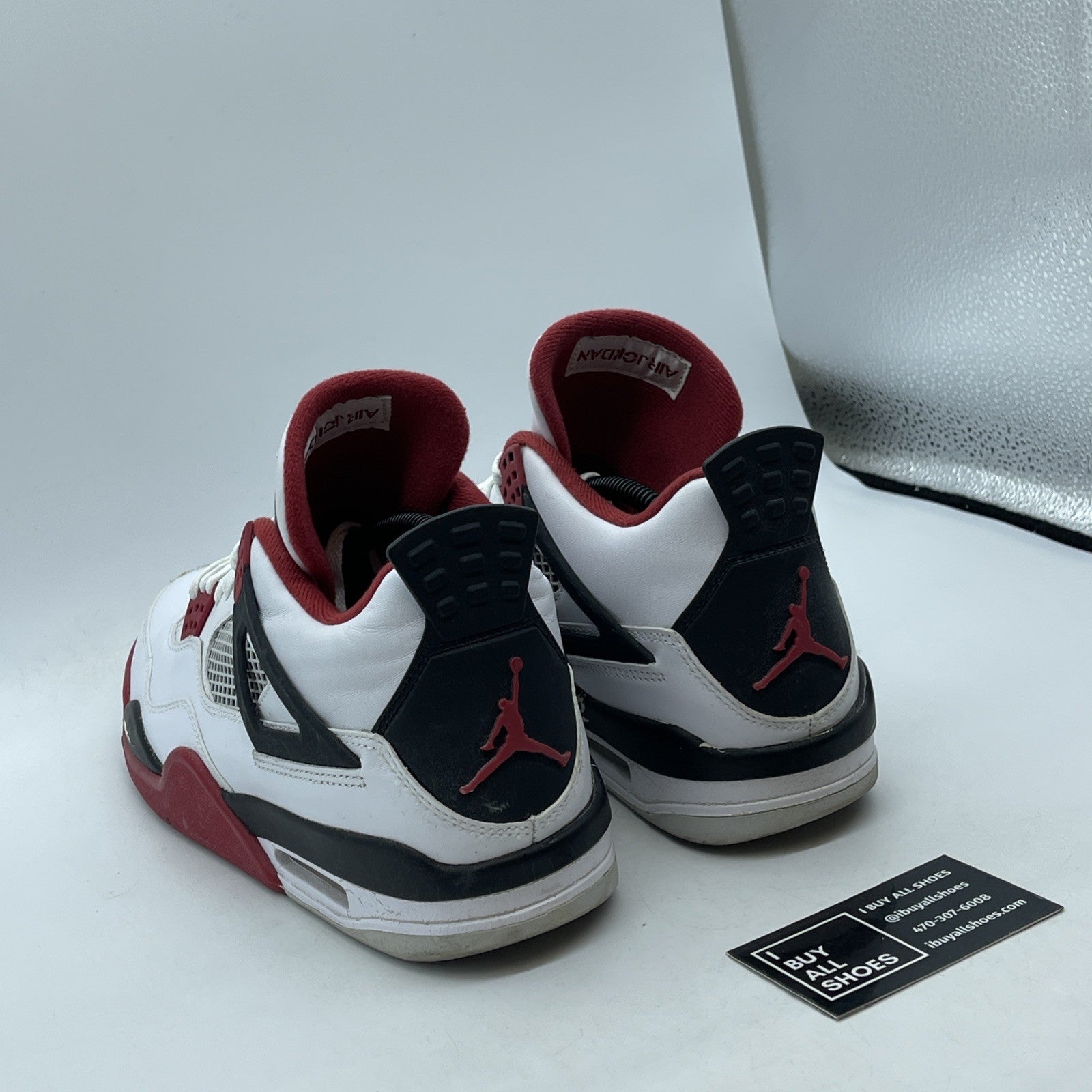 Size 9.5 - Jordan 4 Retro Fire Red White Black Leather (308497-110)