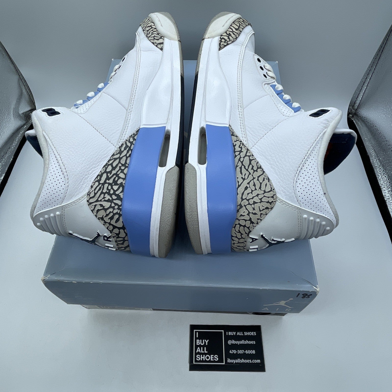 Size 10.5 - Air Jordan 3 Retro Mid UNC (CT8532-104)