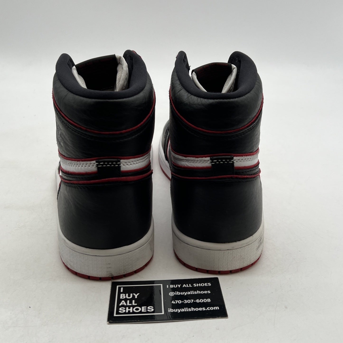 Size 12 - Air Jordan 1 Retro High OG Bloodline 2019 (555088-062)