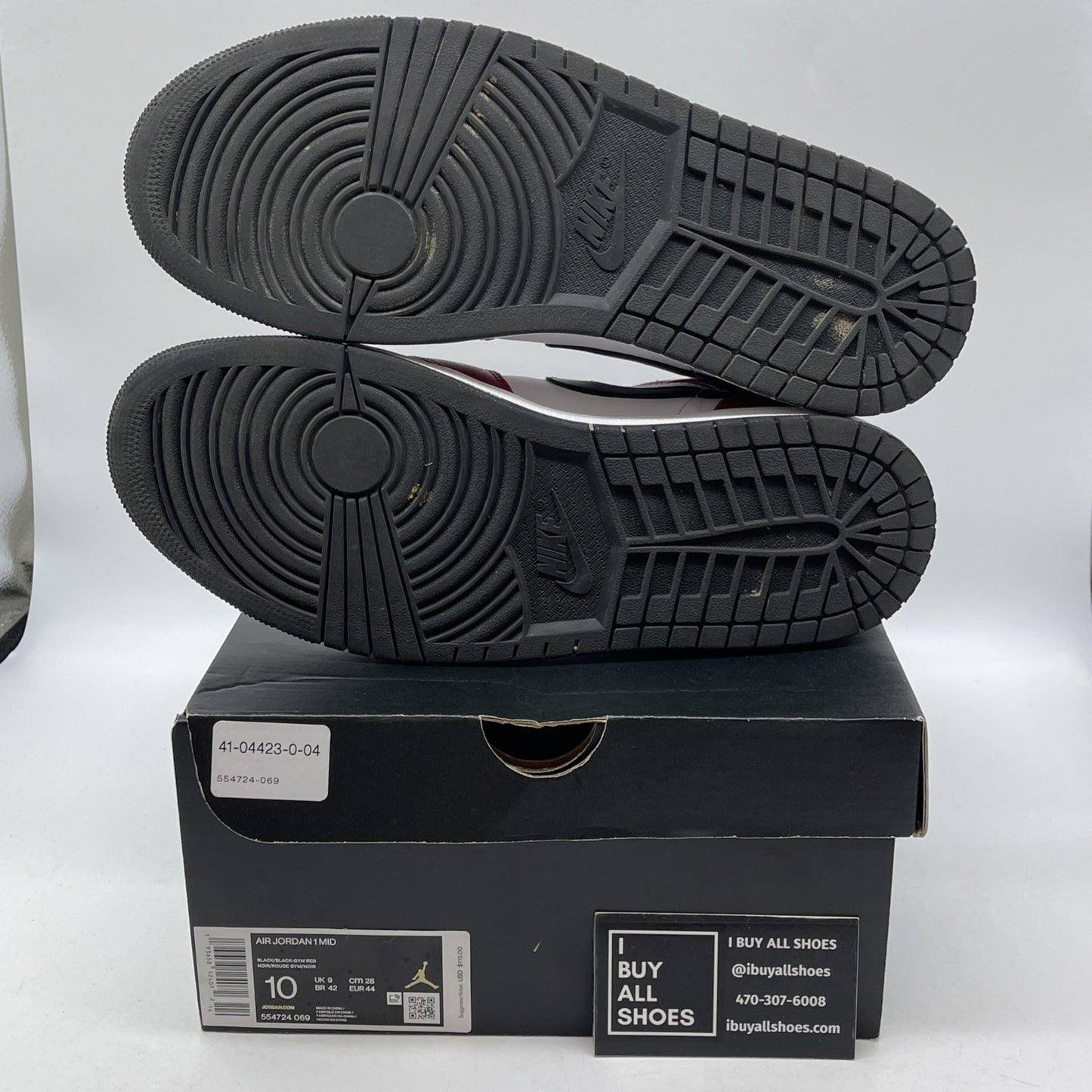 Size 10 - Air Jordan 1 Mid Chicago White Black Red Leather (554724-069)