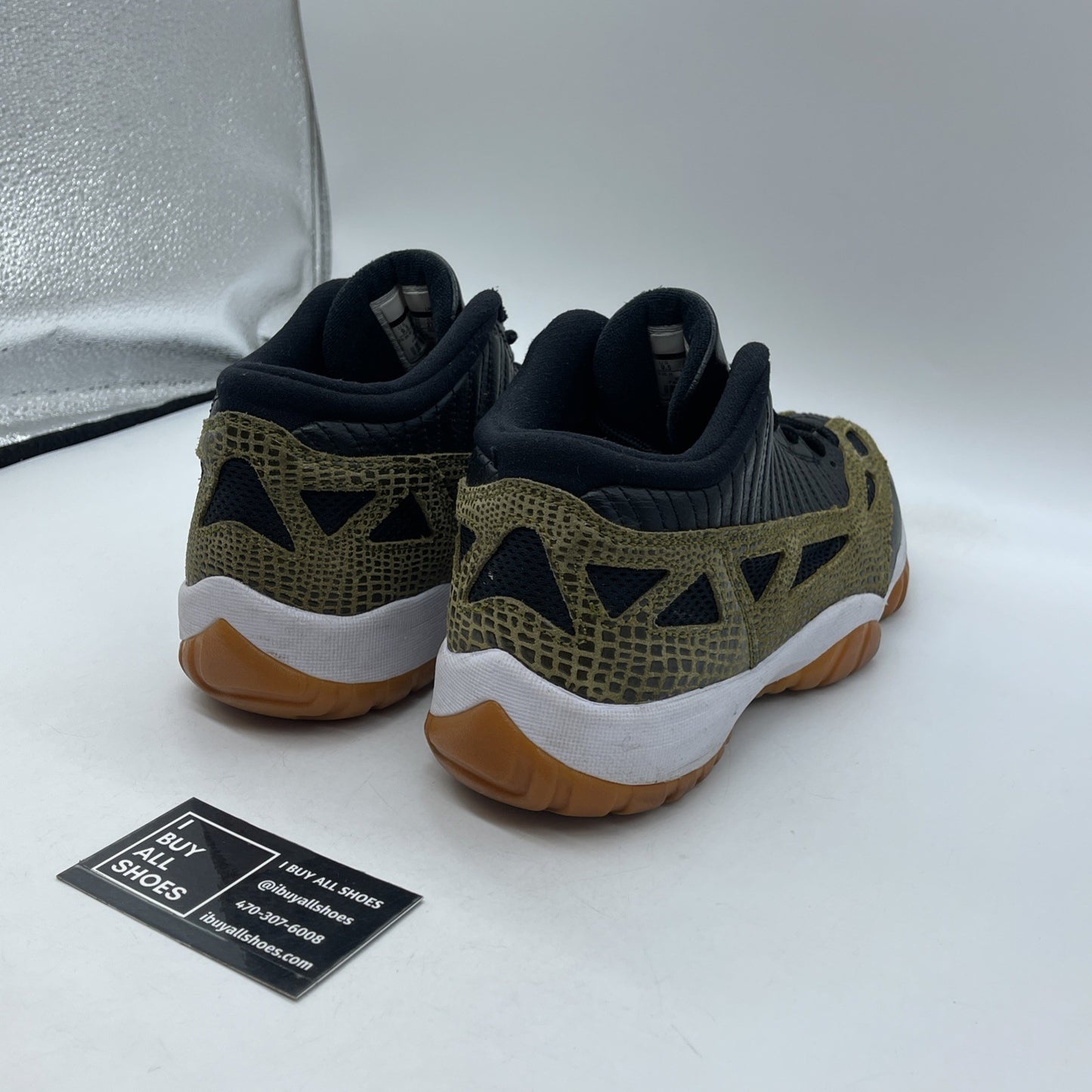 Size 9.5 - Air Jordan 11 IE Low Croc Green Black Suede Leather (306008-013)