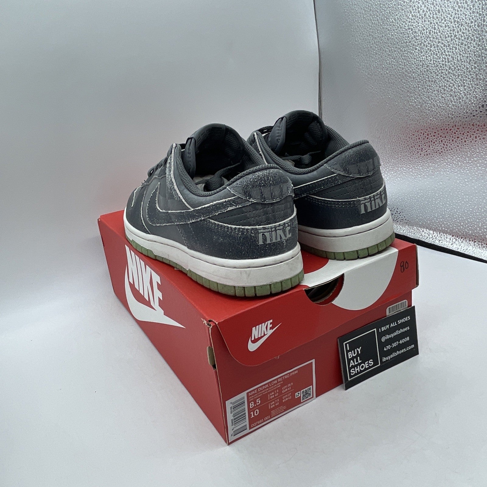 Size 8 - Nike Dunk SE Low Halloween - Cauldron (DQ7681-001)
