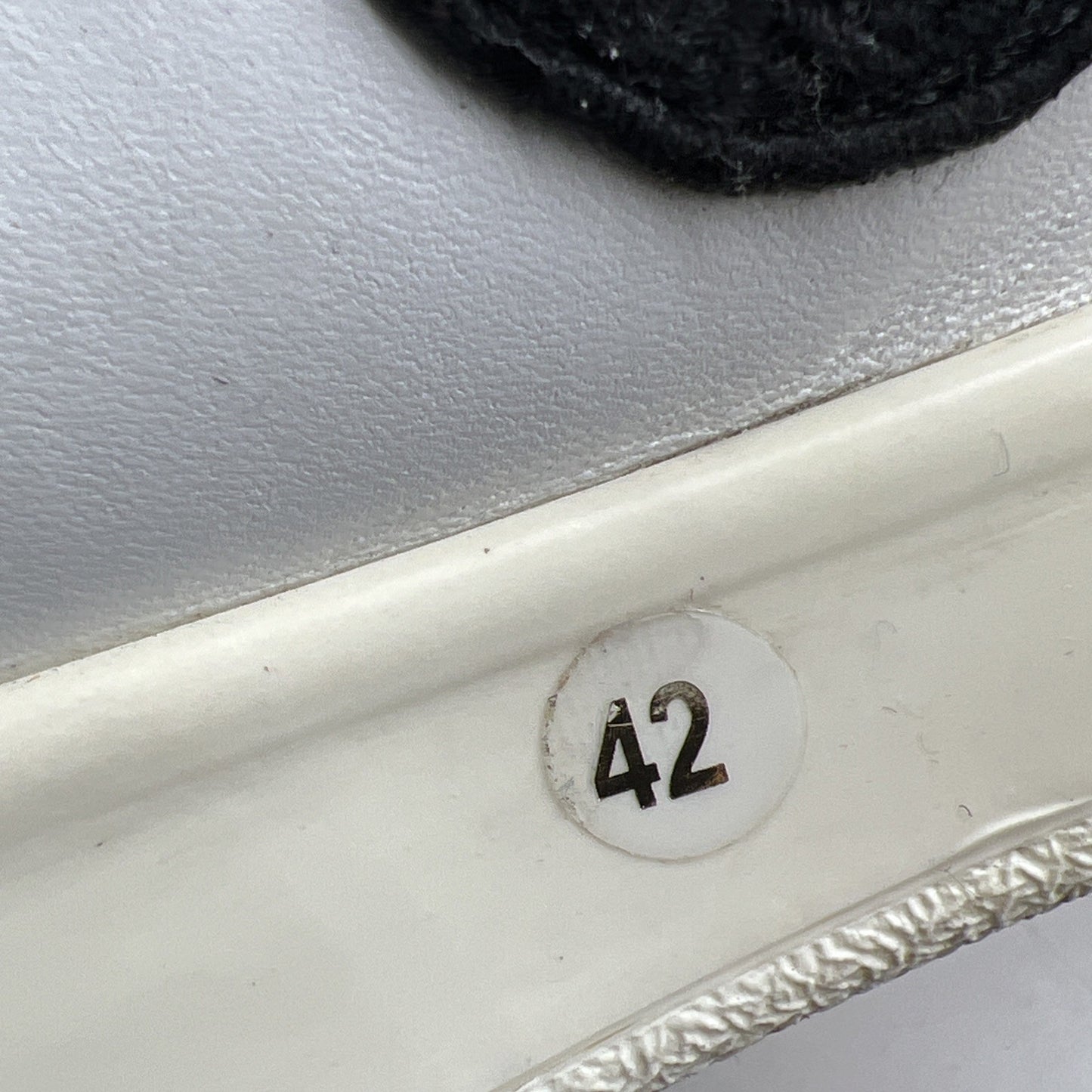 Size 42 - Alexander Mcqueen With Skull Badges