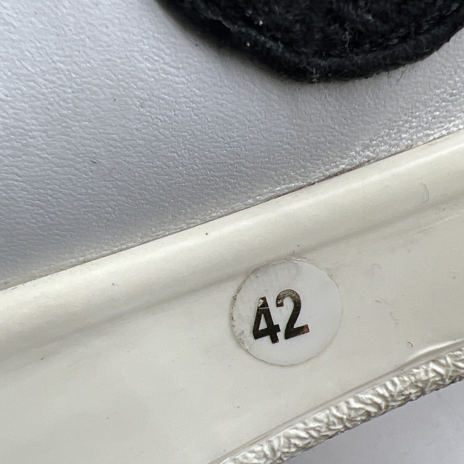 Size 42 - Alexander Mcqueen With Skull Badges