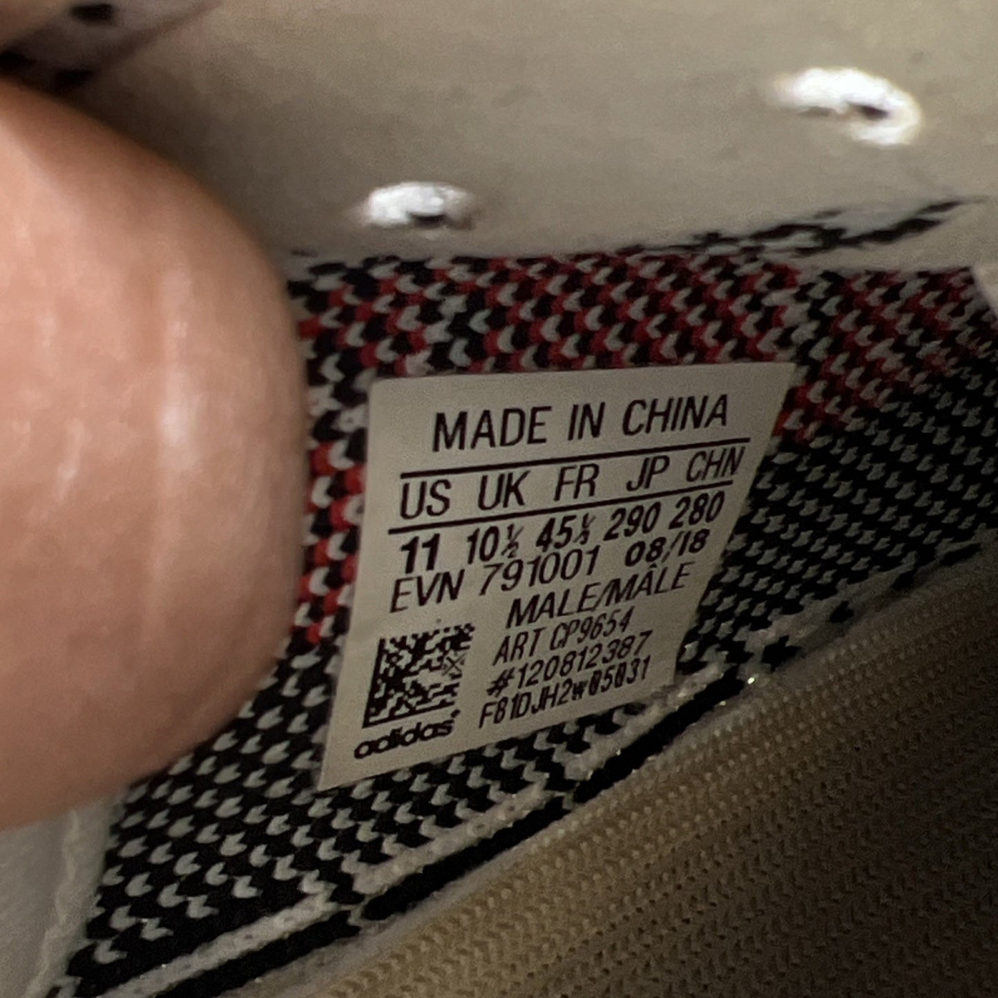 Size 11 - adidas Yeezy Boost 350 V2 Low Zebra (CP9654)