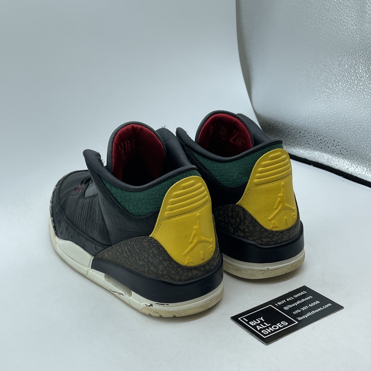 Size 10.5 - Air Jordan 3 Retro SE Animal Instinct 2.0 Suede Leather (CV3583-003)