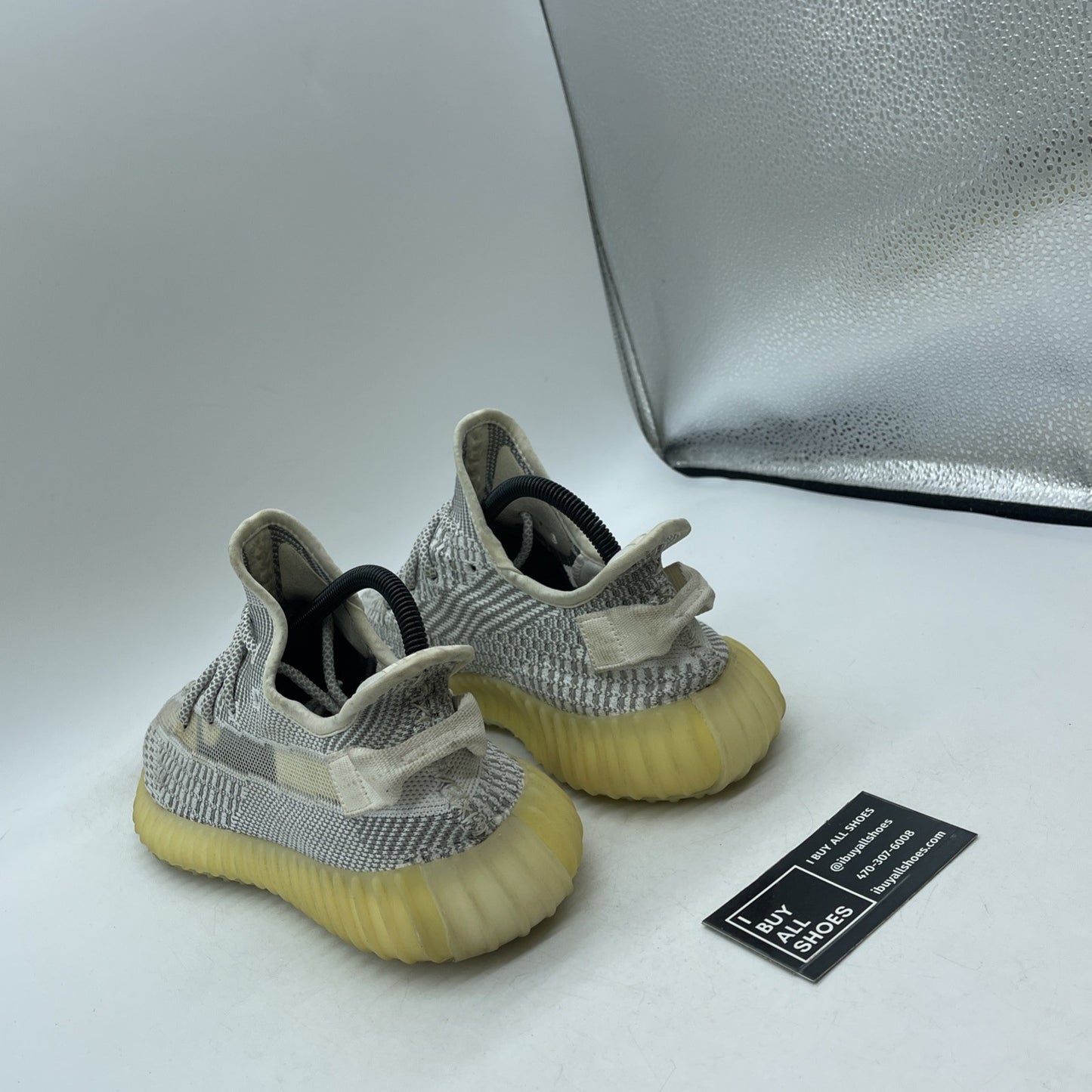 Size 8 - adidas Yeezy Boost 350 V2 2018 Low Static Non-Reflective (EF2905)