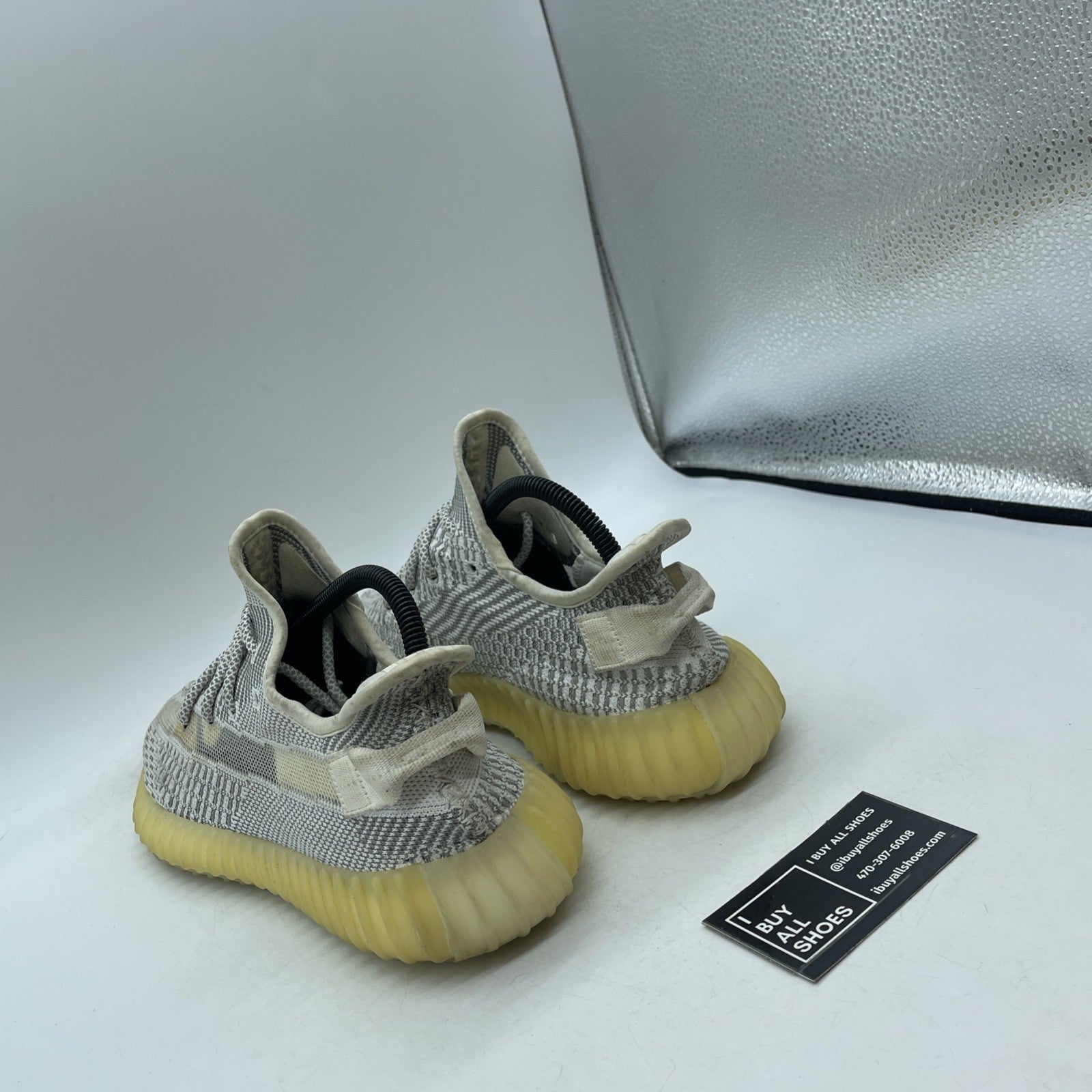 Size 8 - adidas Yeezy Boost 350 V2 2018 Low Static Non-Reflective (EF2905)