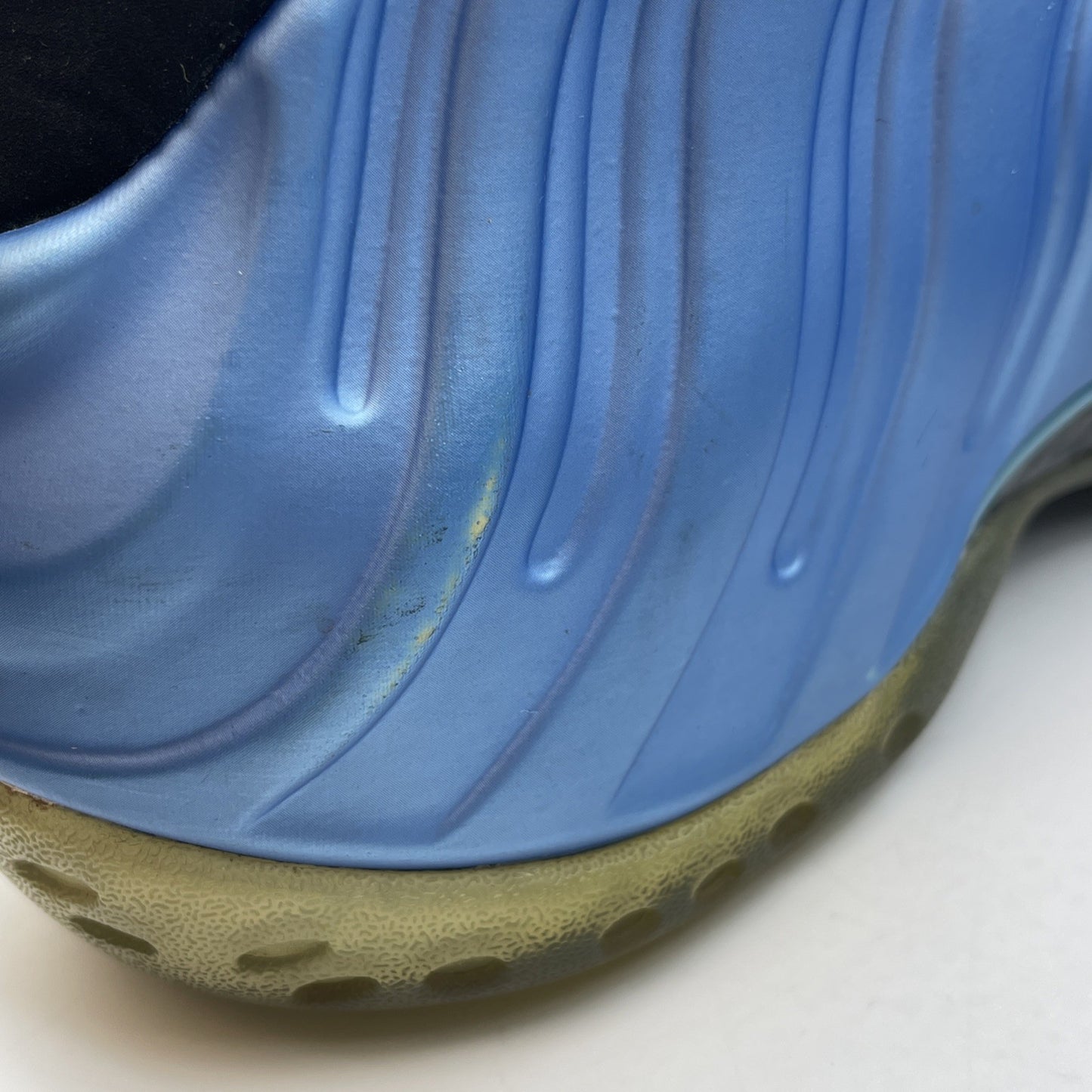 Size 8 - Nike Air Foamposite One University Blue Black Suede (314996-402)