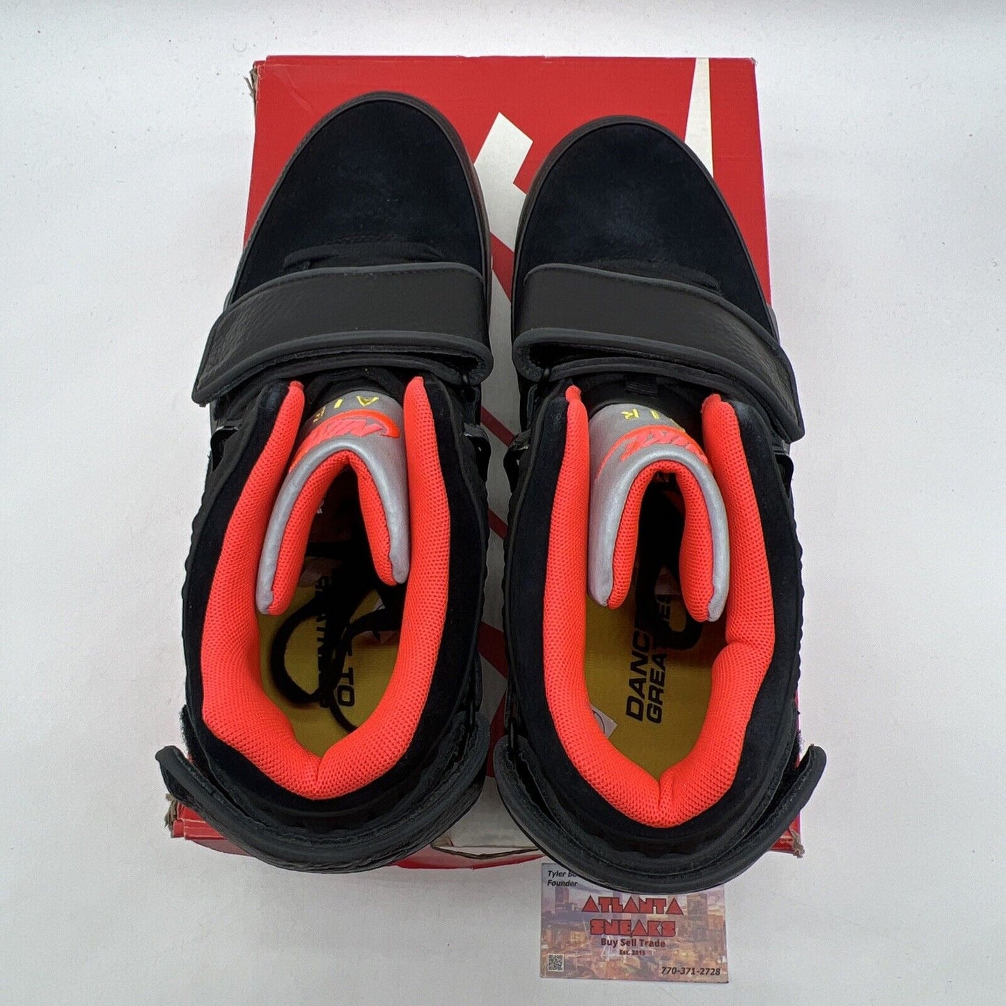 Size 11.5 - Nike Air Trainer Cruz Memory of Mike White Black Orange (821955-001)