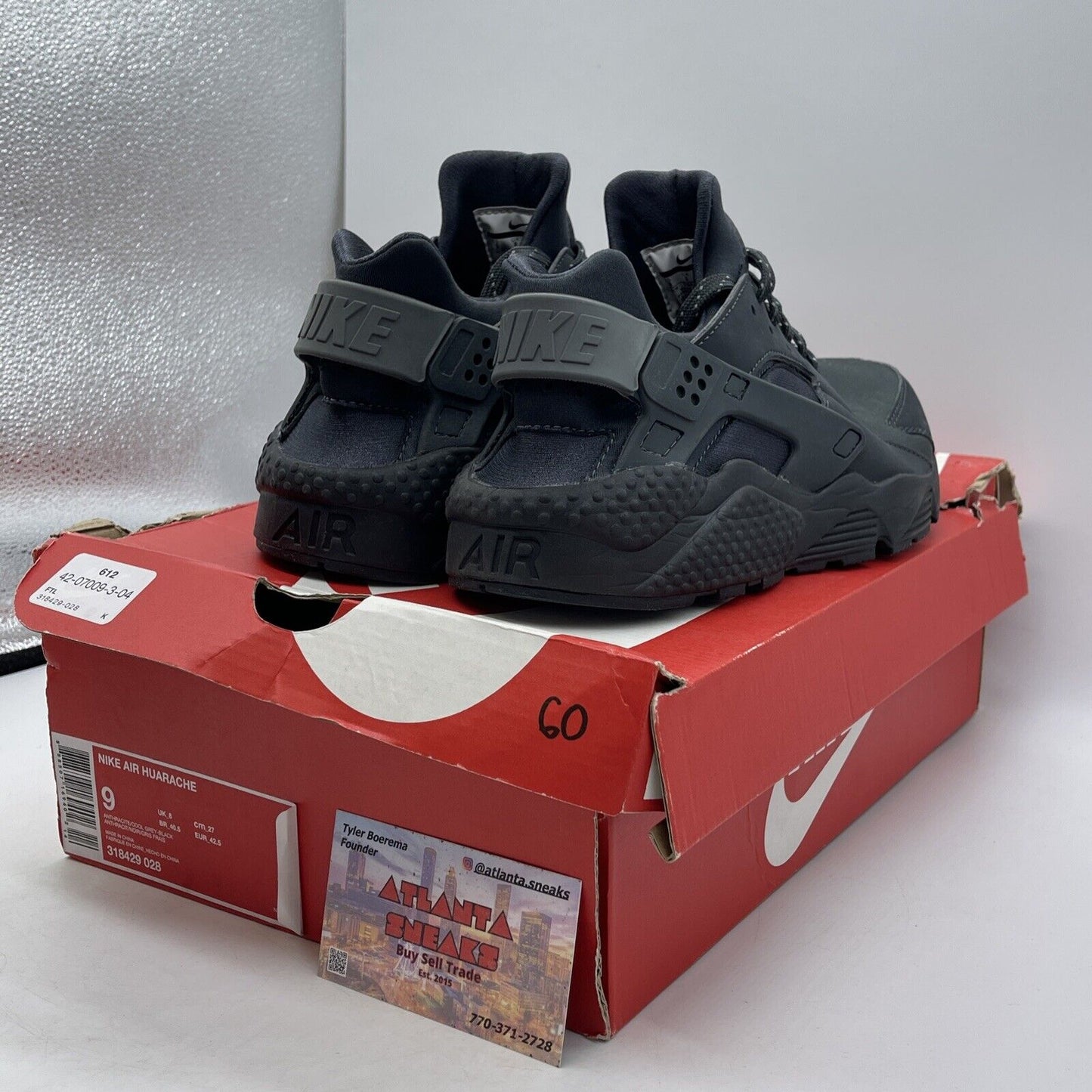 Size 9 - Nike Air Huarache Anthracite Black Grey Suede Leather (318429-028)