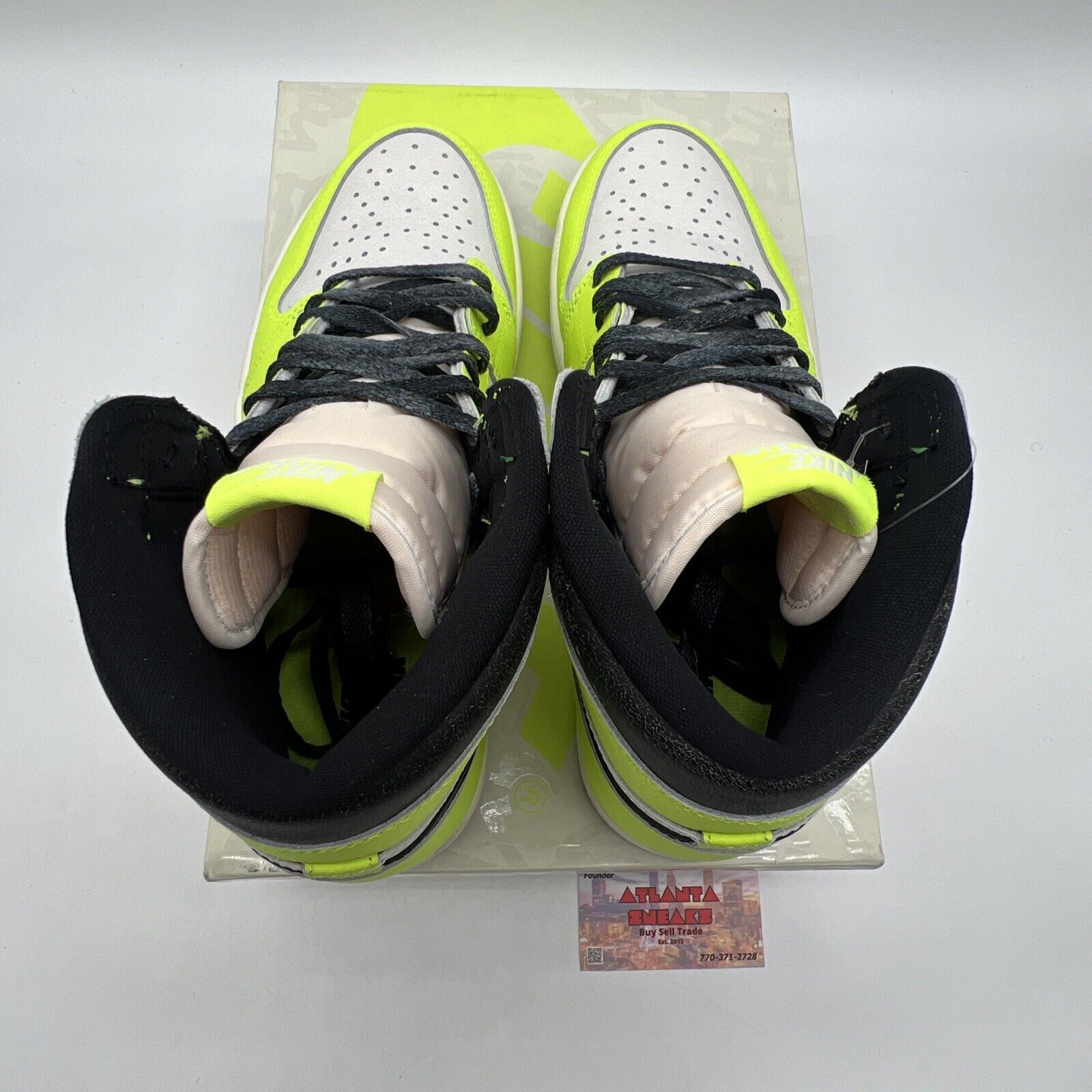 Size 10 - Jordan 1 Retro High OG Visionaire Black White Volt (555088-702)