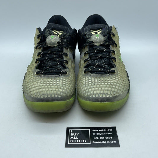 Size 12 - Nike Kobe 8 SS Christmas Suede Leather (639522-001)