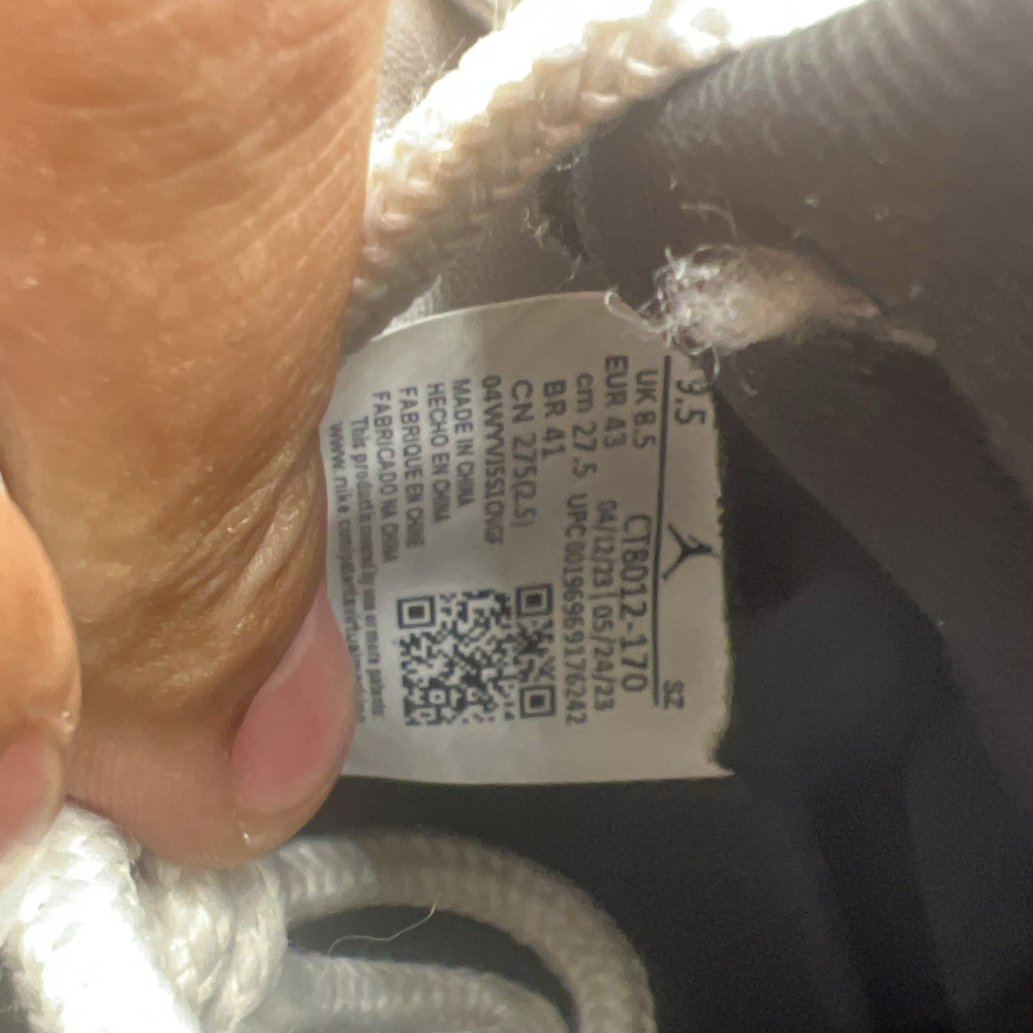 Size 9.5 - Air Jordan 11 Retro Mid Gratitude / Defining Moments (CT8012-170)