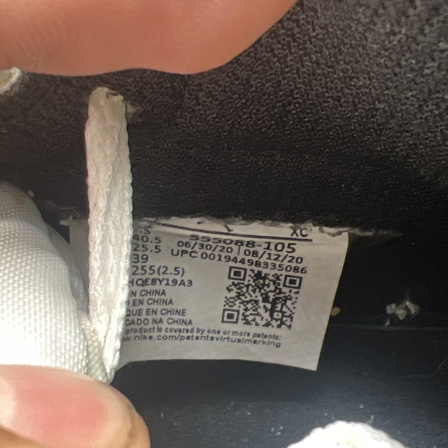 Size 7.5 - Air Jordan 1 Retro OG High Dark Mocha (555088-105)