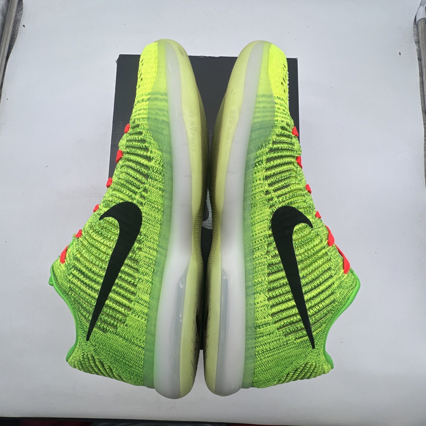 Size 13 - Nike iD Kobe 10 Men's Grinch NWB DS (802817-901)