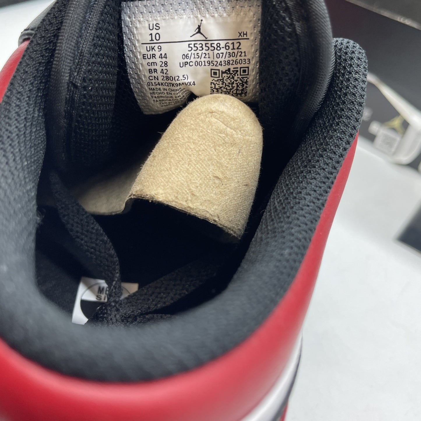Size 10 - Air Jordan 1 Low Bred Toe Red White Black Leather (553558-612)