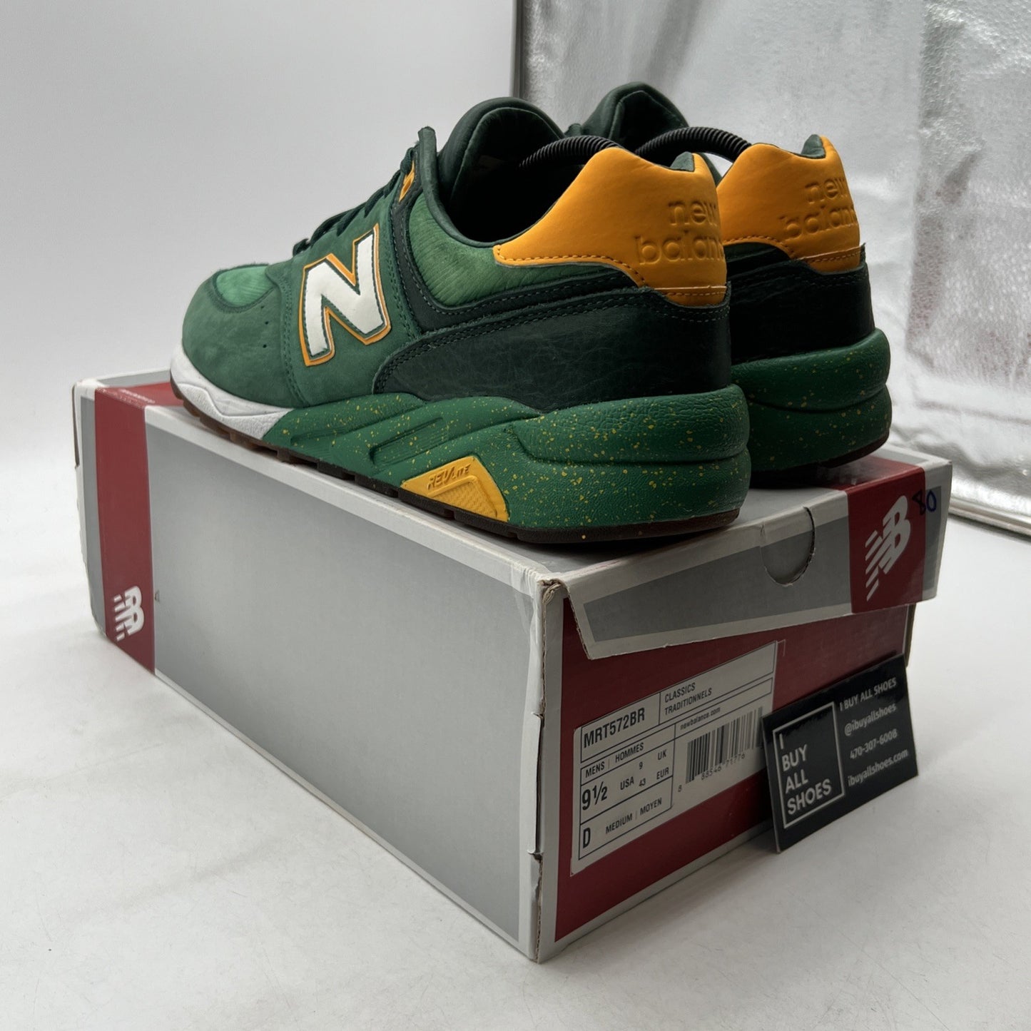 Size 9.5 - New Balance 572 Burn Rubber (MRT572BR)