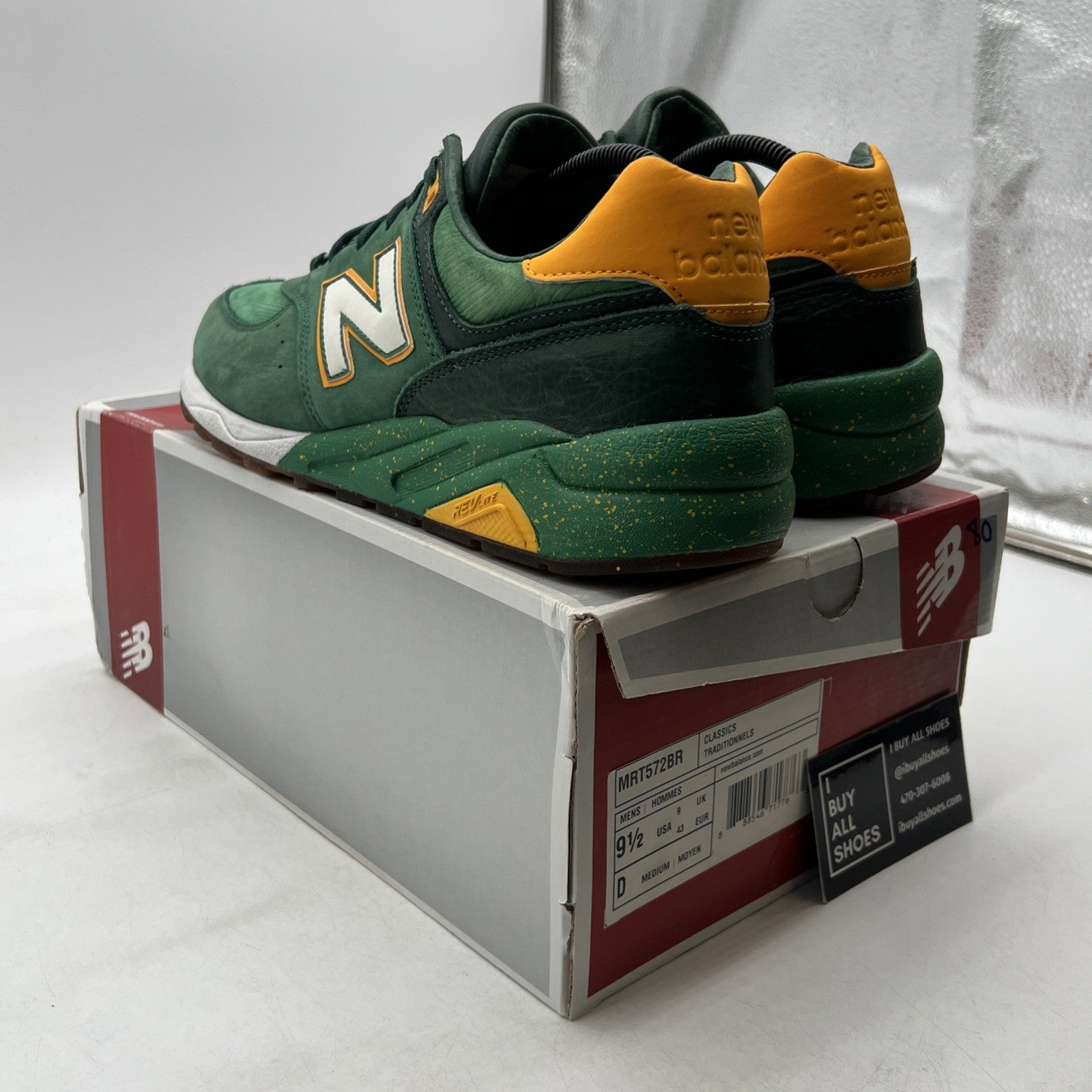 Size 9.5 - New Balance 572 Burn Rubber (MRT572BR)